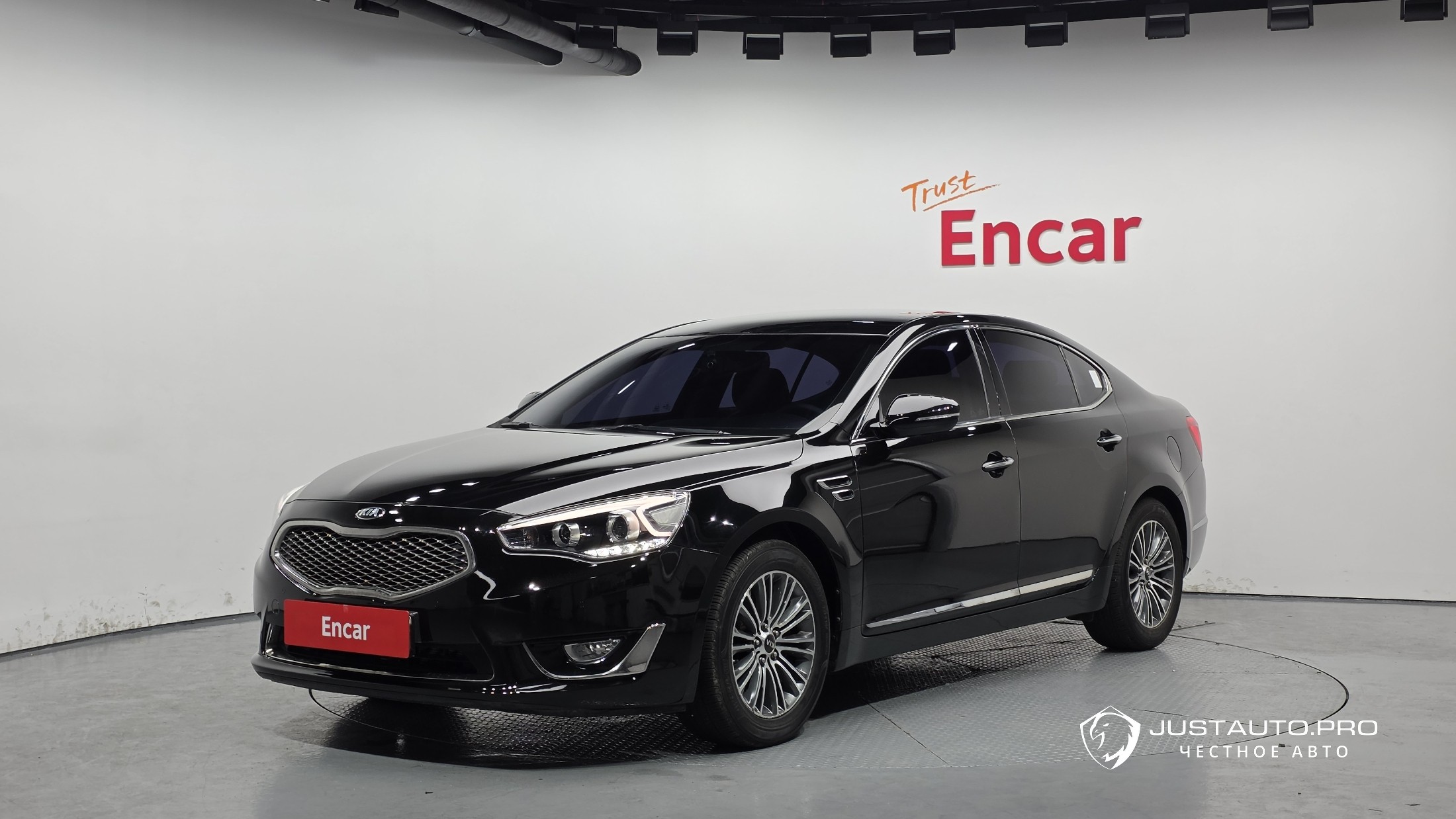 Автомобиль Kia K7