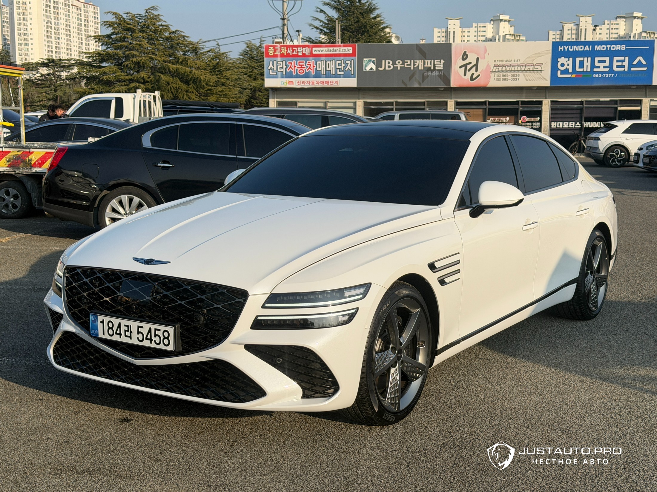 Автомобиль Genesis G80