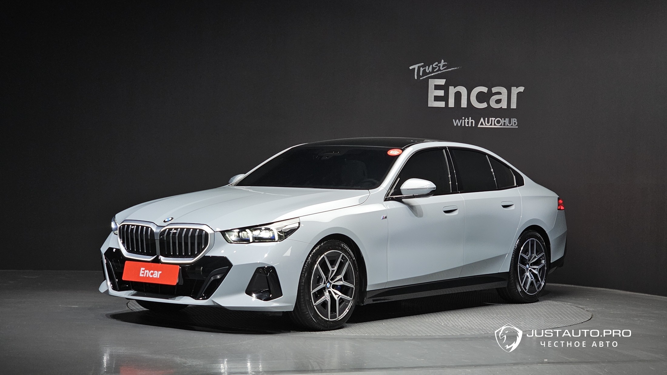 Автомобиль BMW 5-Series