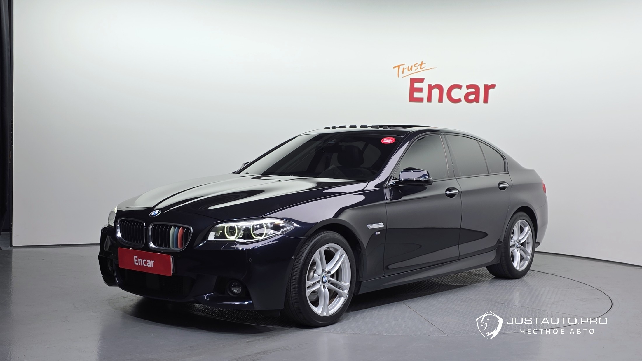 Автомобиль BMW 5-Series
