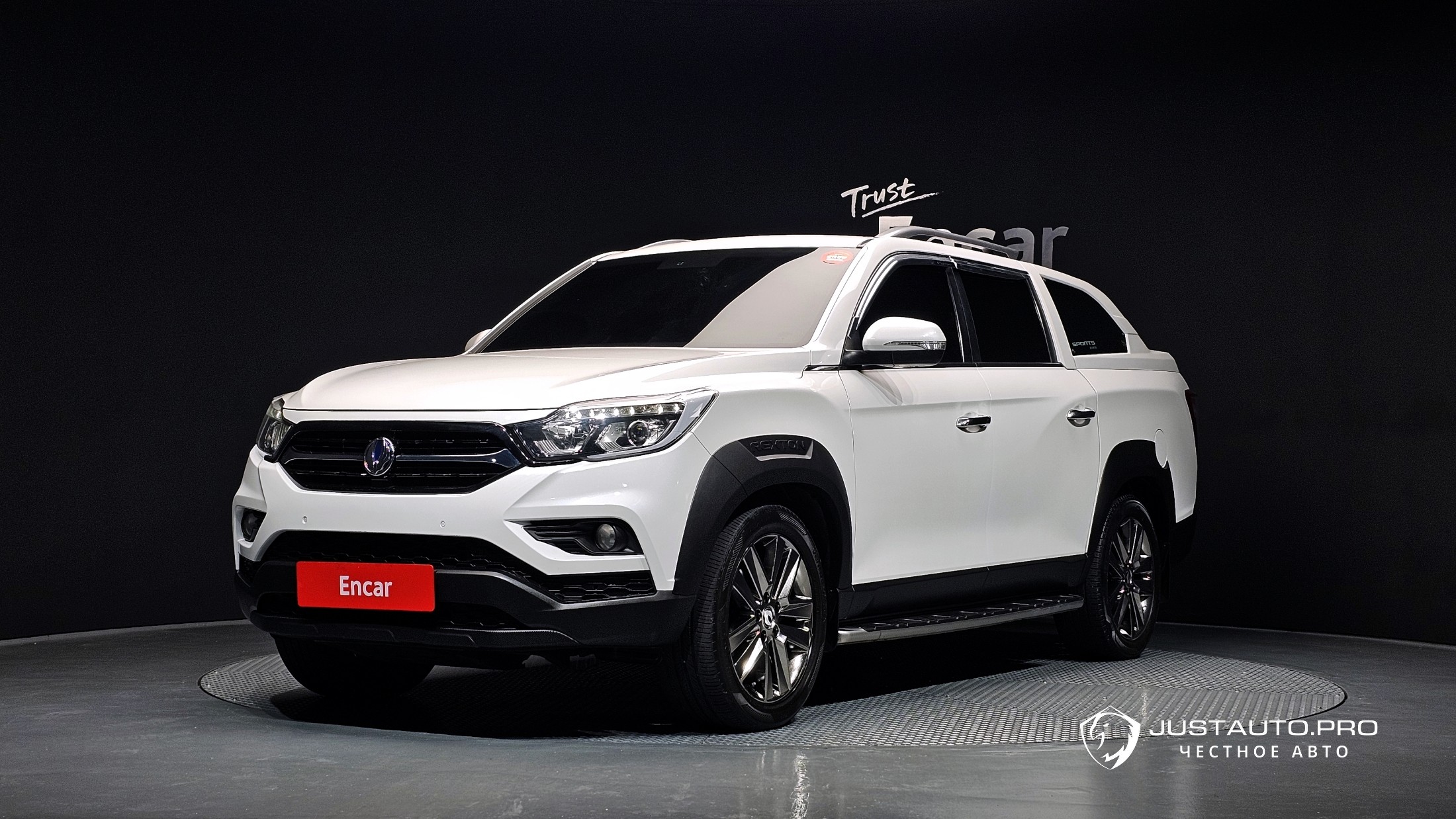 Автомобиль KG_Mobility_Ssangyong Rexton