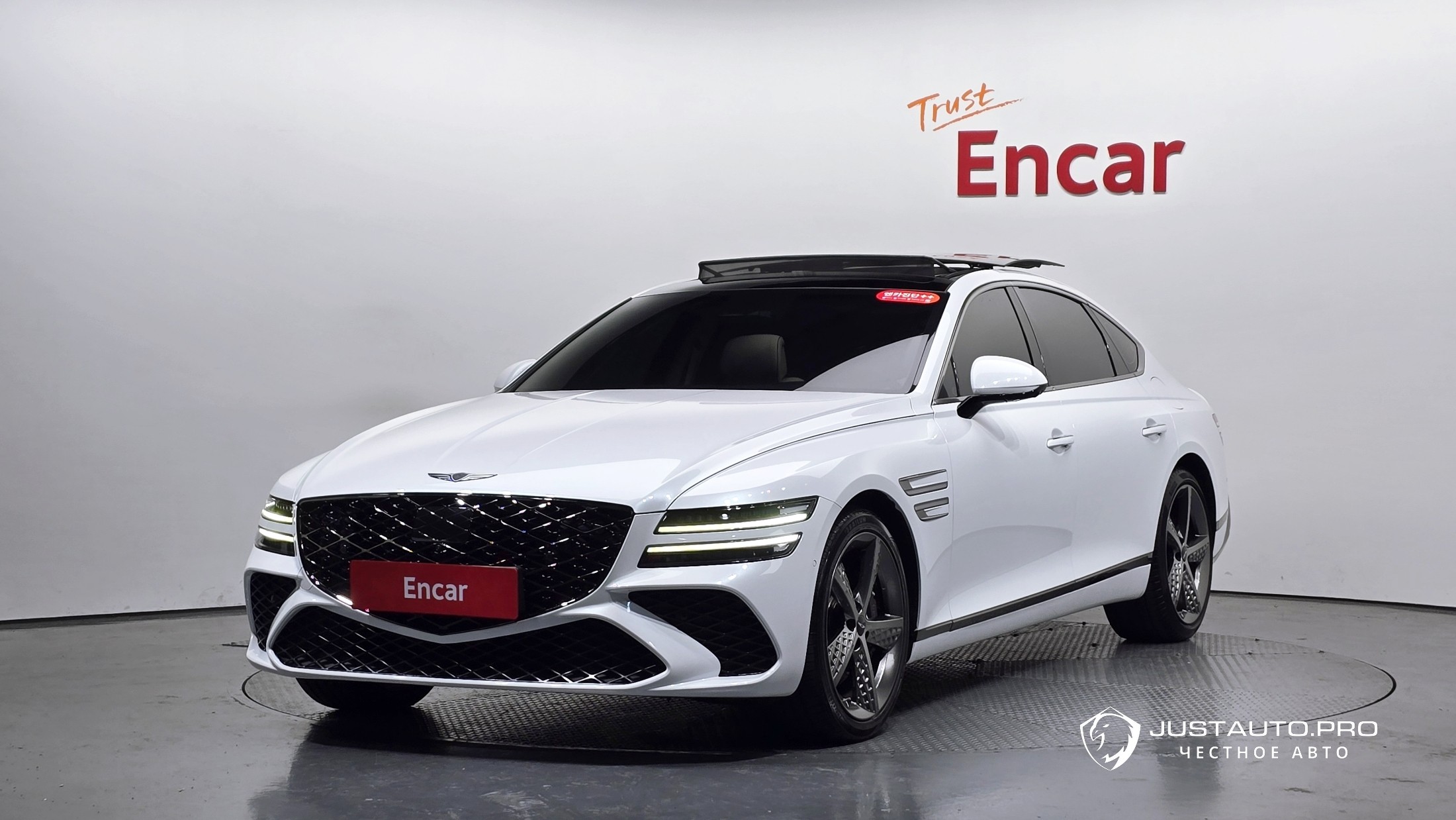 Автомобиль Genesis G80