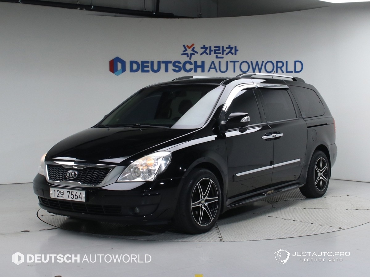 Автомобиль Kia Canival