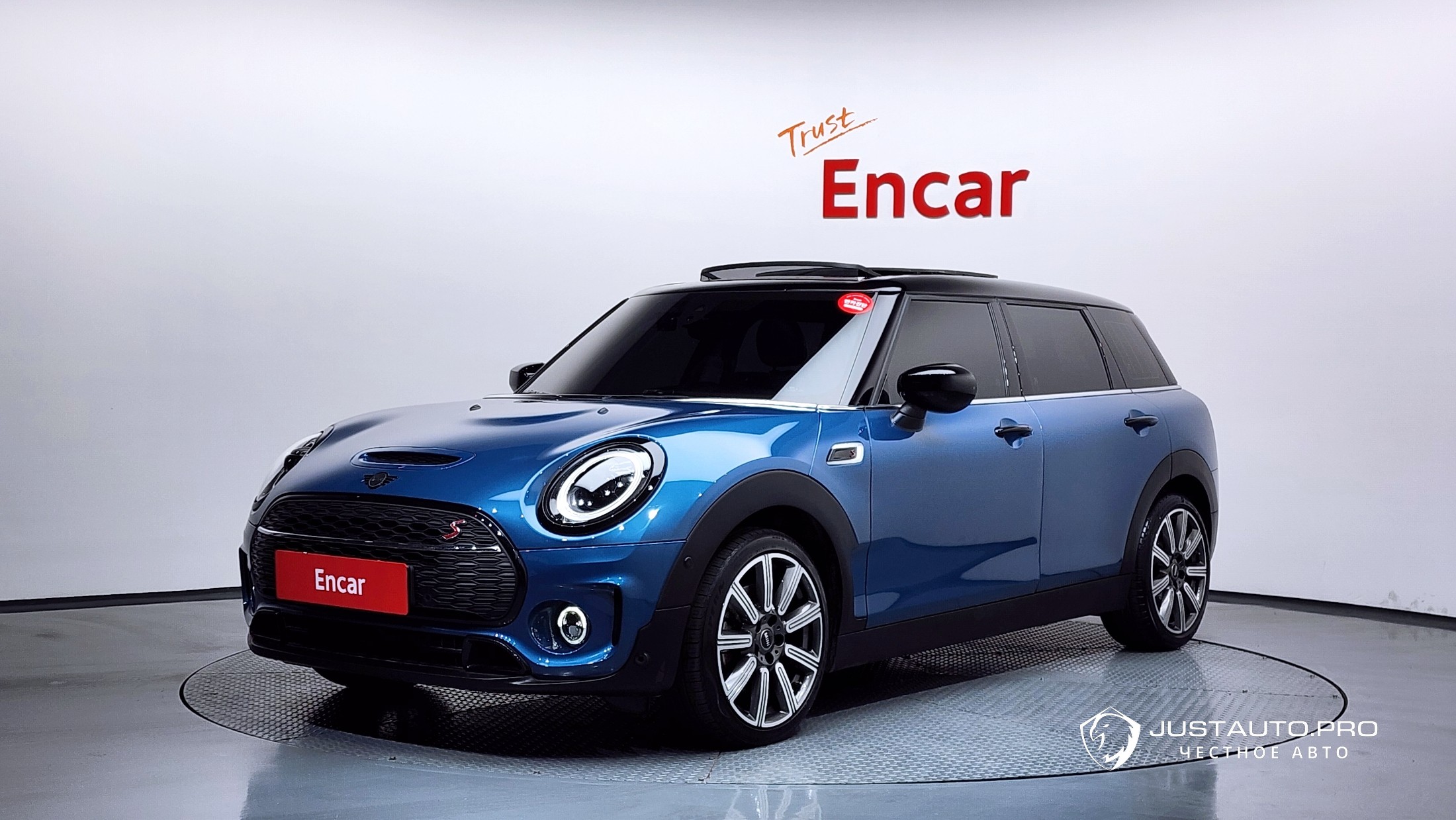 Автомобиль Mini Clubman