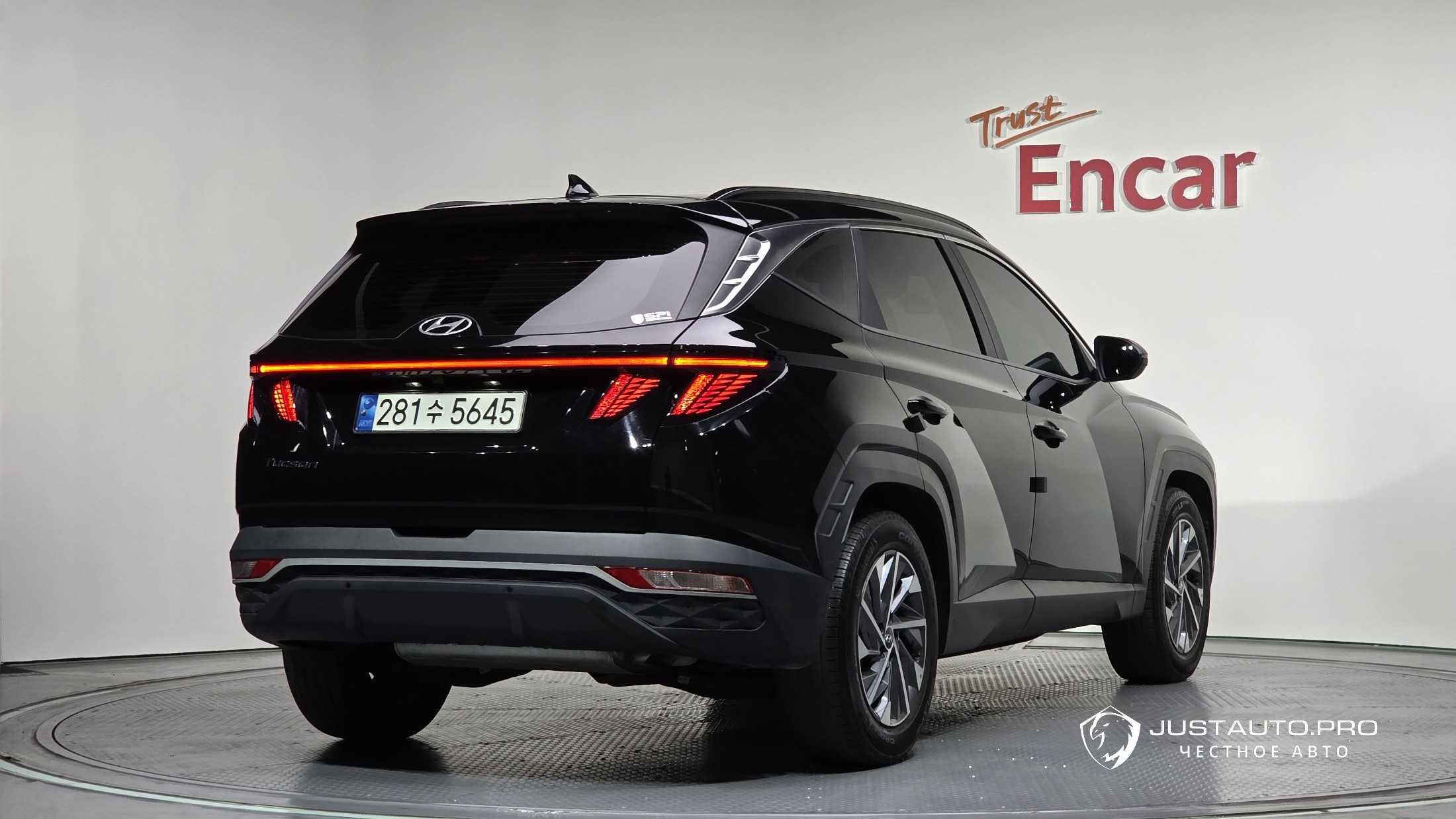 Автомобиль Hyundai Tucson
