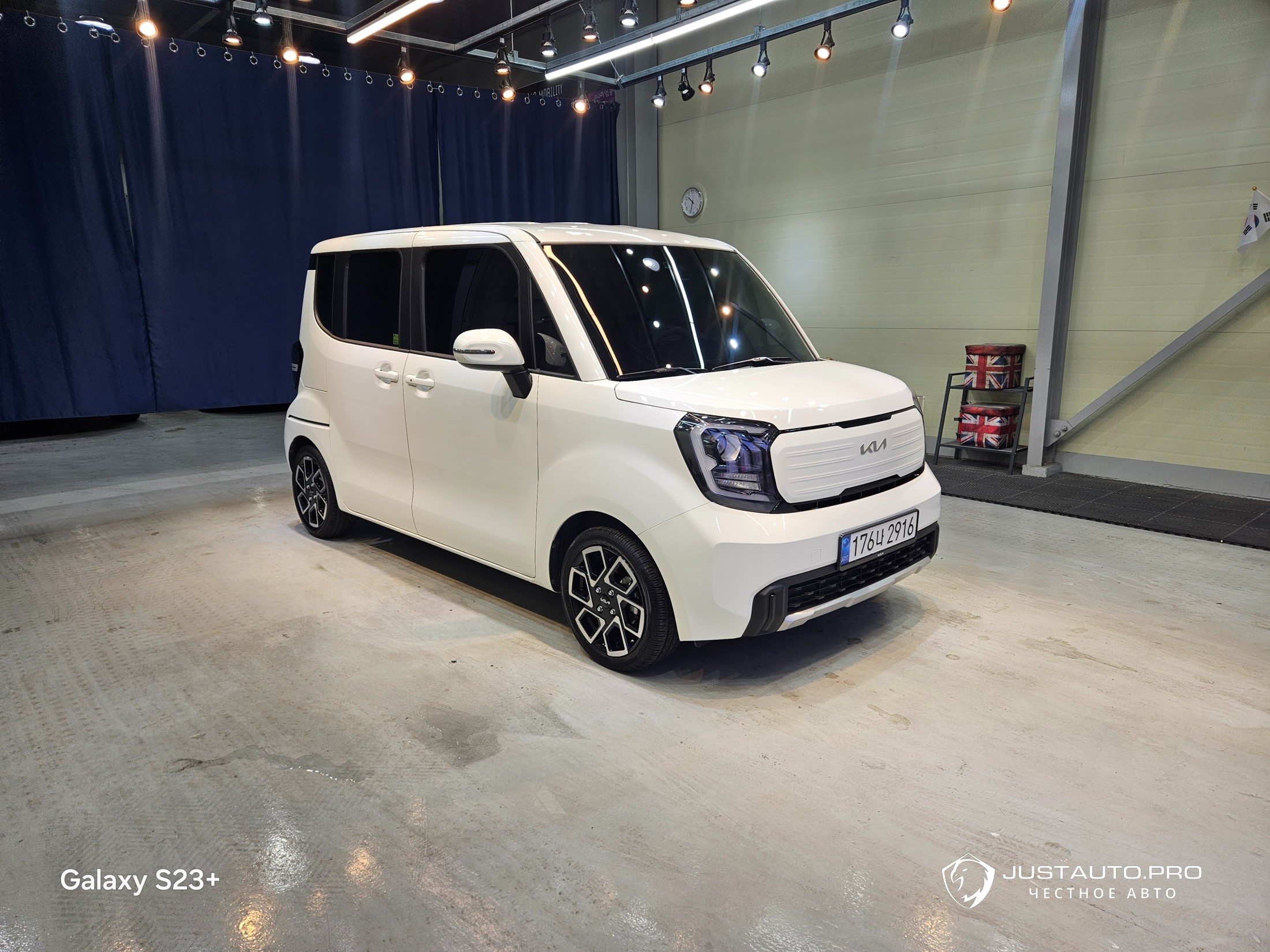 Автомобиль Kia RAY