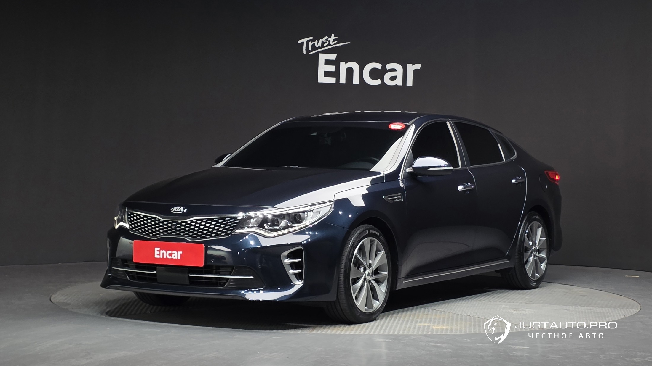 Автомобиль Kia K5