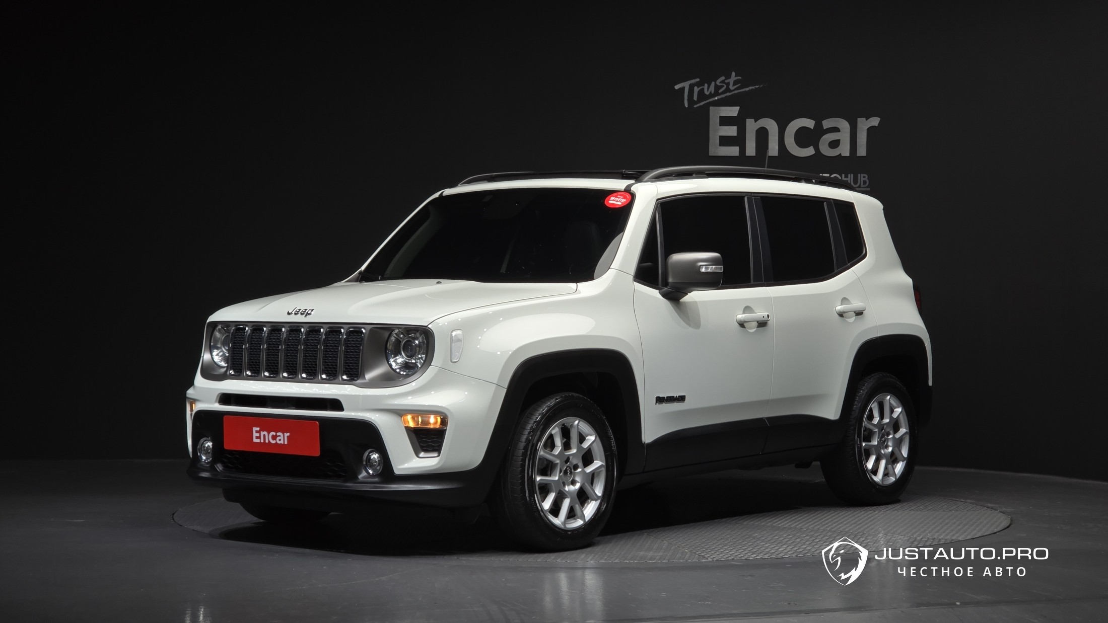 Автомобиль Jeep Renegade