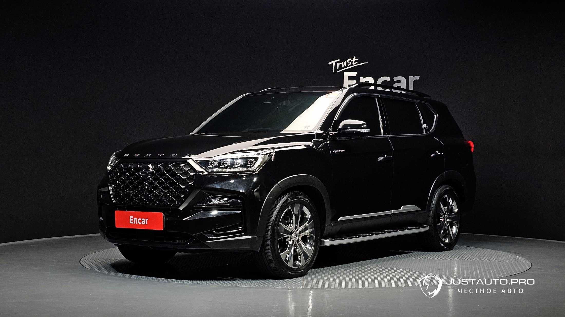 Автомобиль KG_Mobility_Ssangyong Rexton