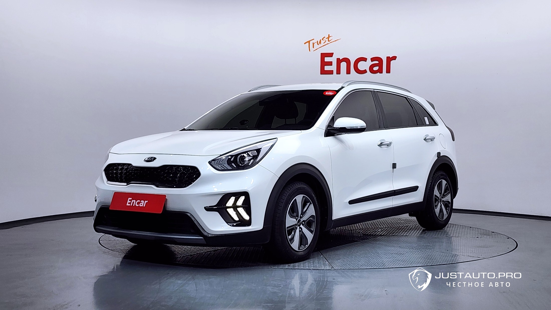 Автомобиль Kia Niro