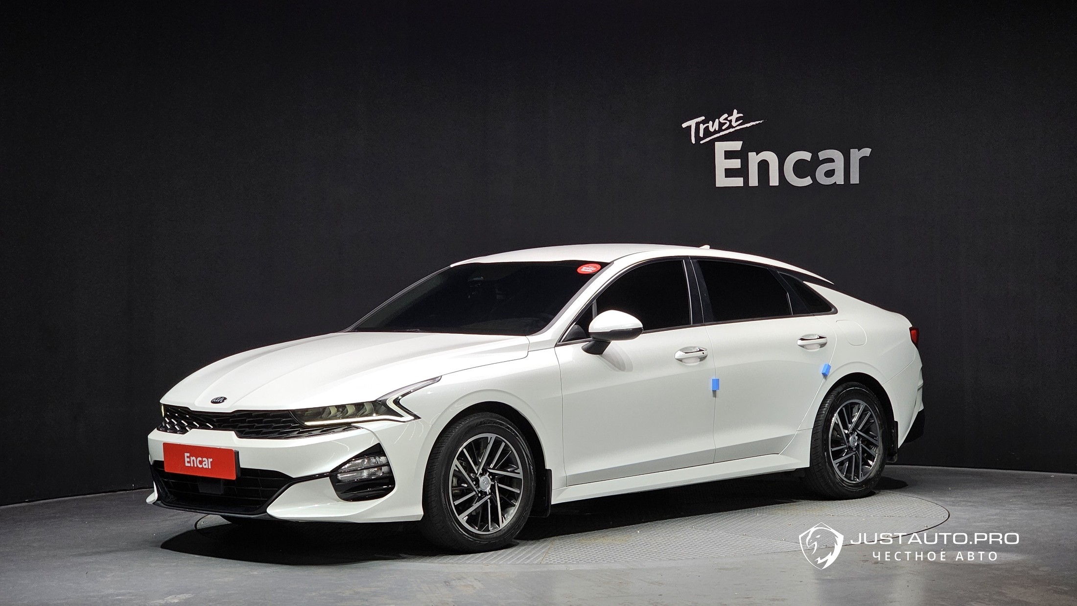 Автомобиль Kia K5