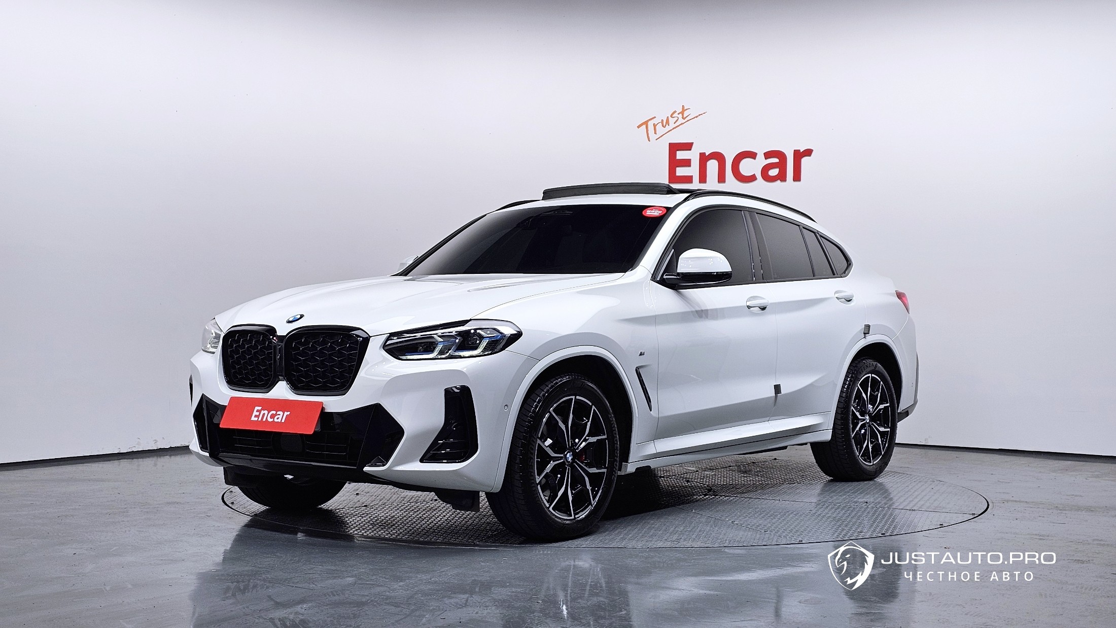 Автомобиль BMW X4