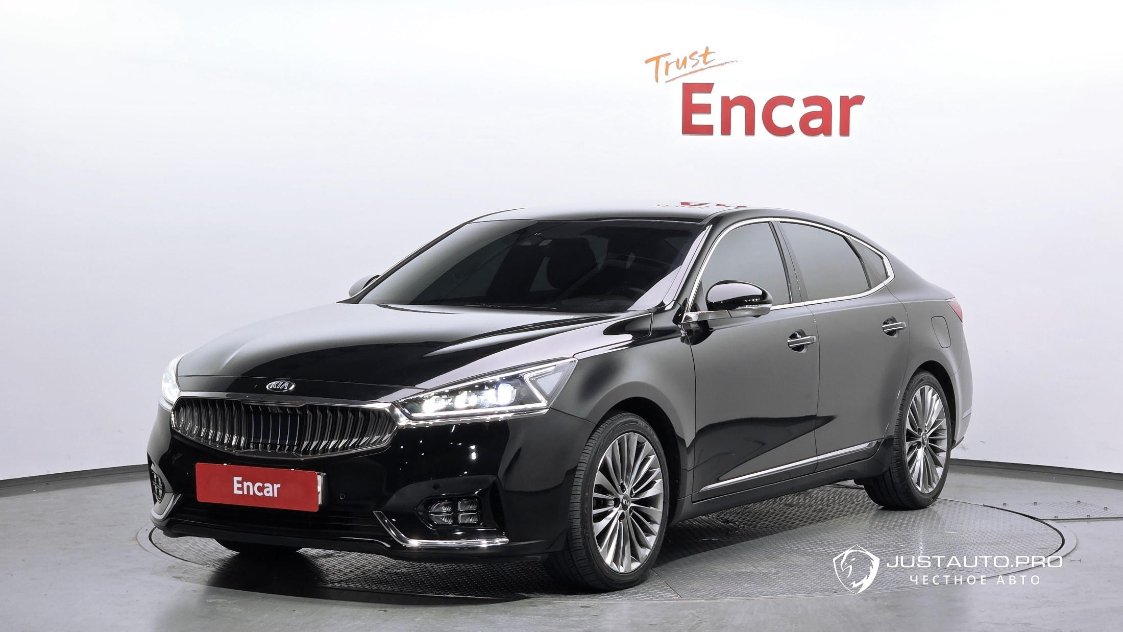 Автомобиль Kia K7