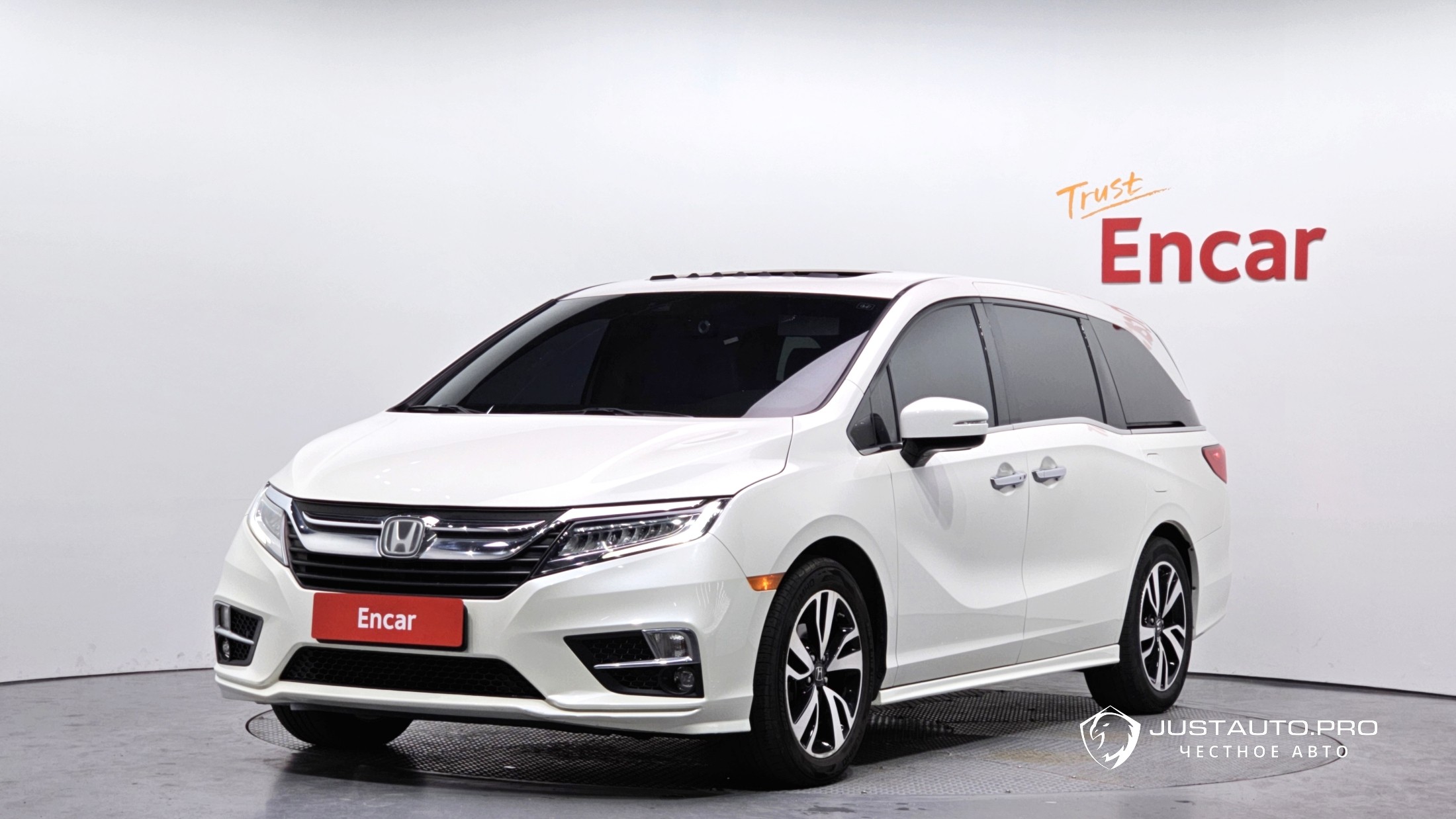 Автомобиль Honda Odyssey
