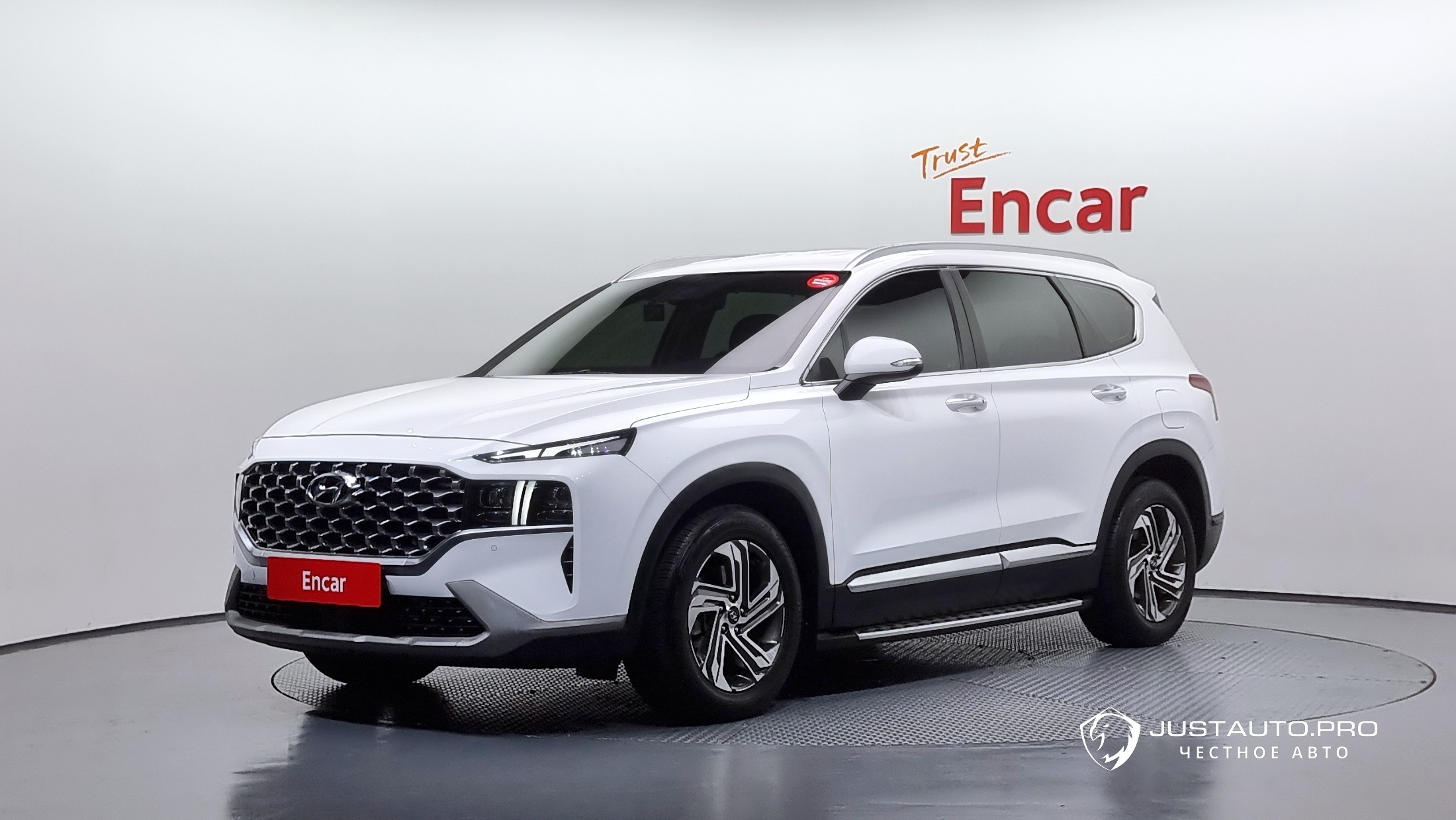 Автомобиль Hyundai Santafe