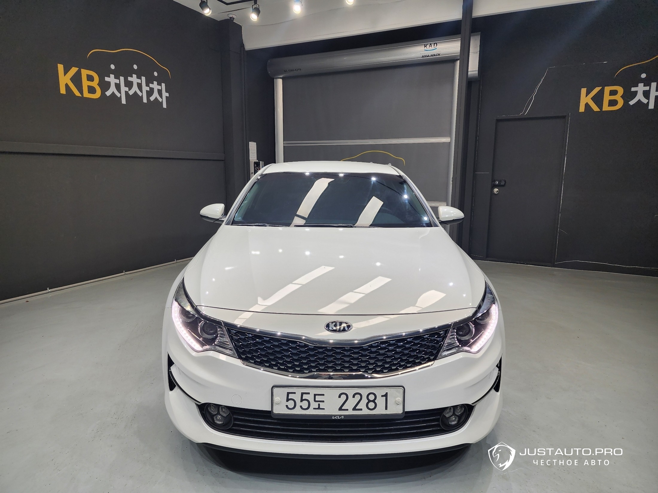 Автомобиль Kia K5