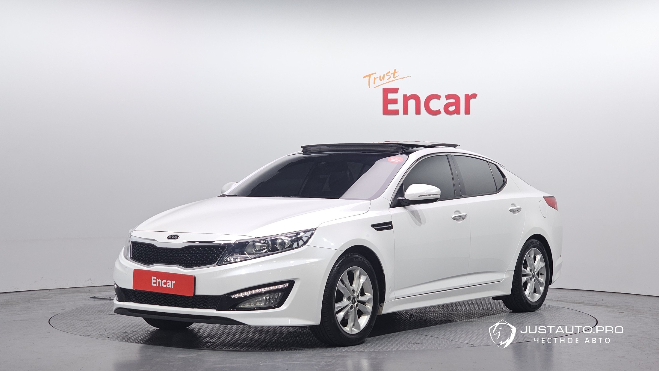 Автомобиль Kia K5