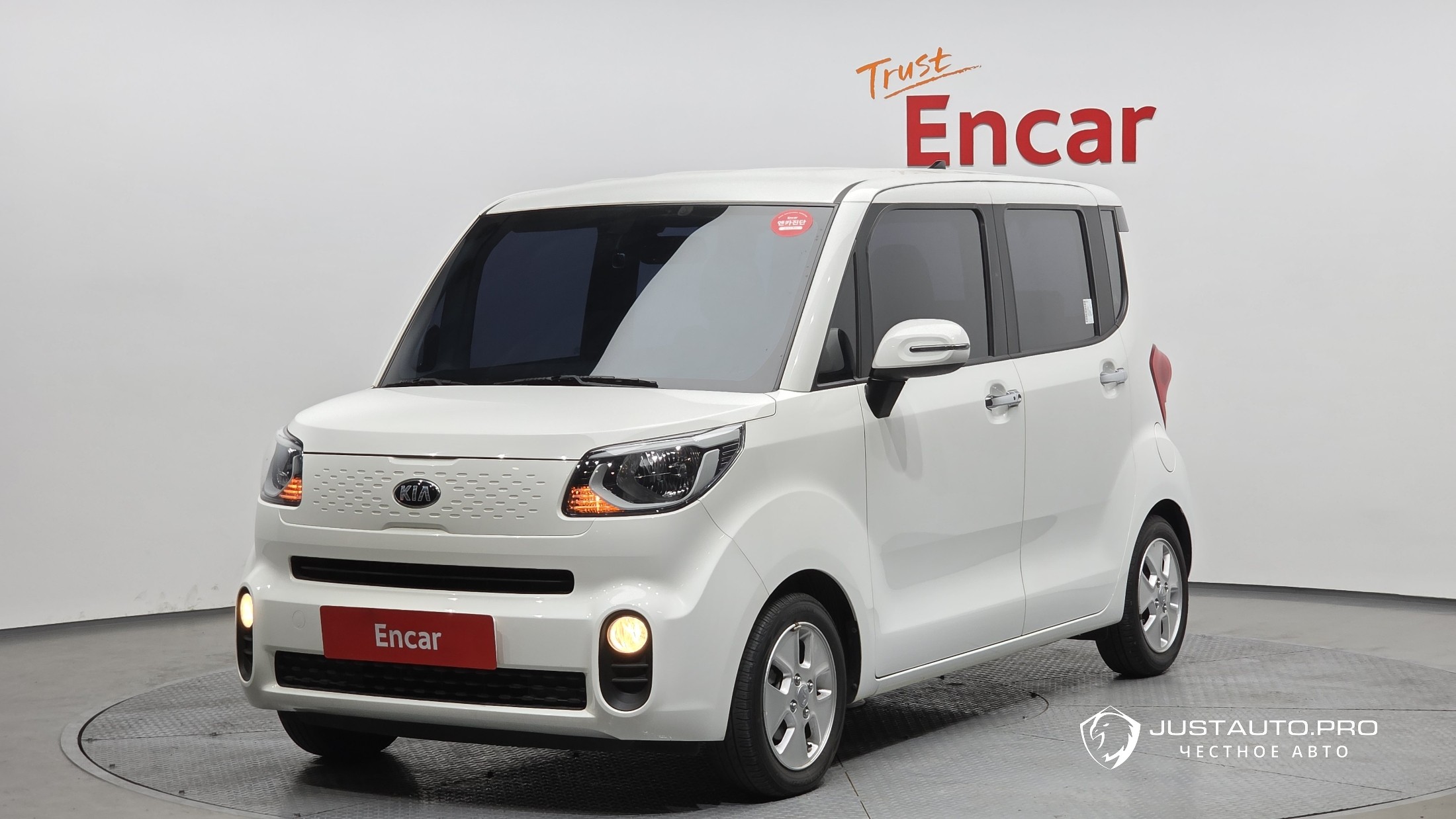 Автомобиль Kia RAY