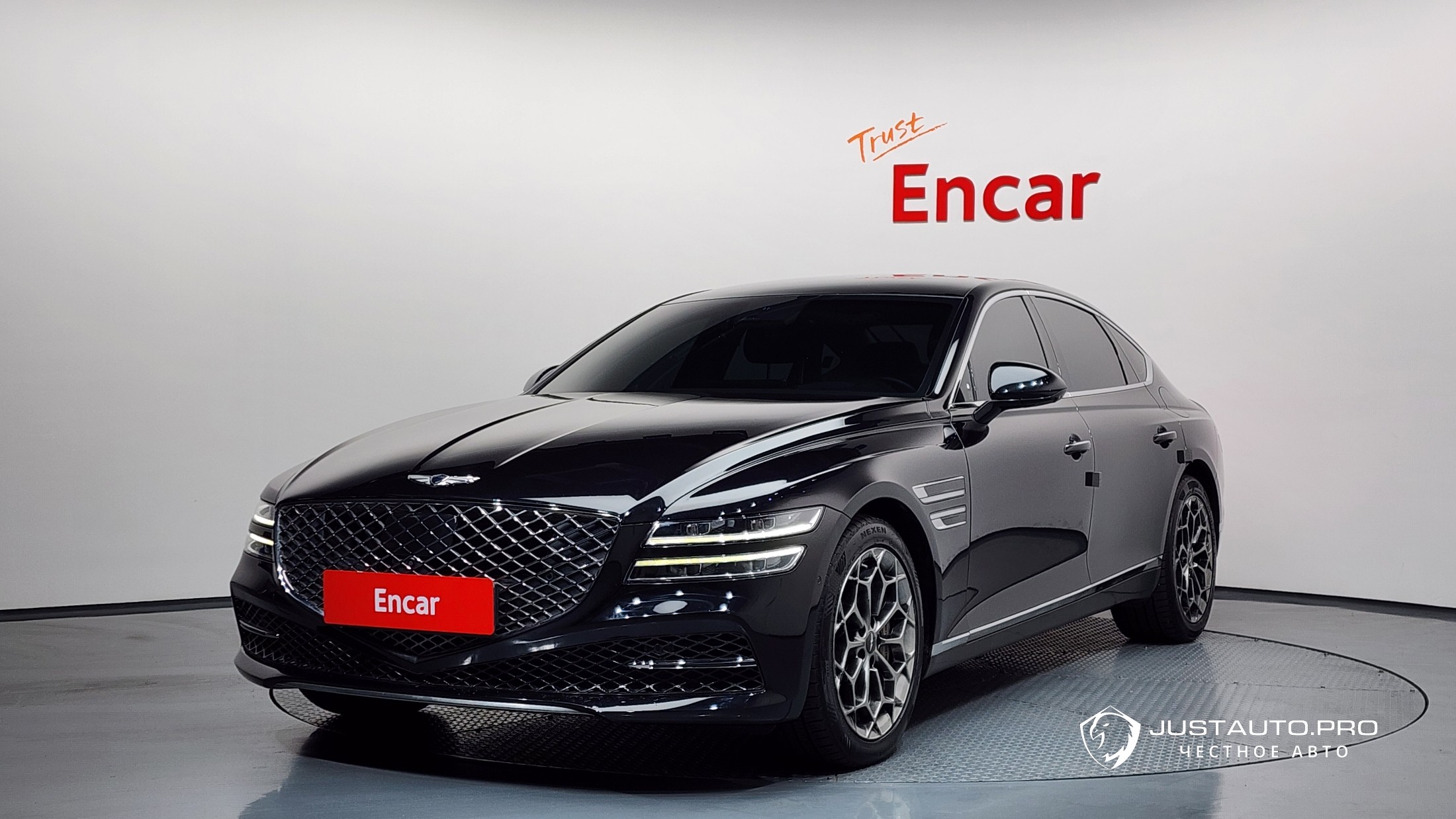 Автомобиль Genesis G80