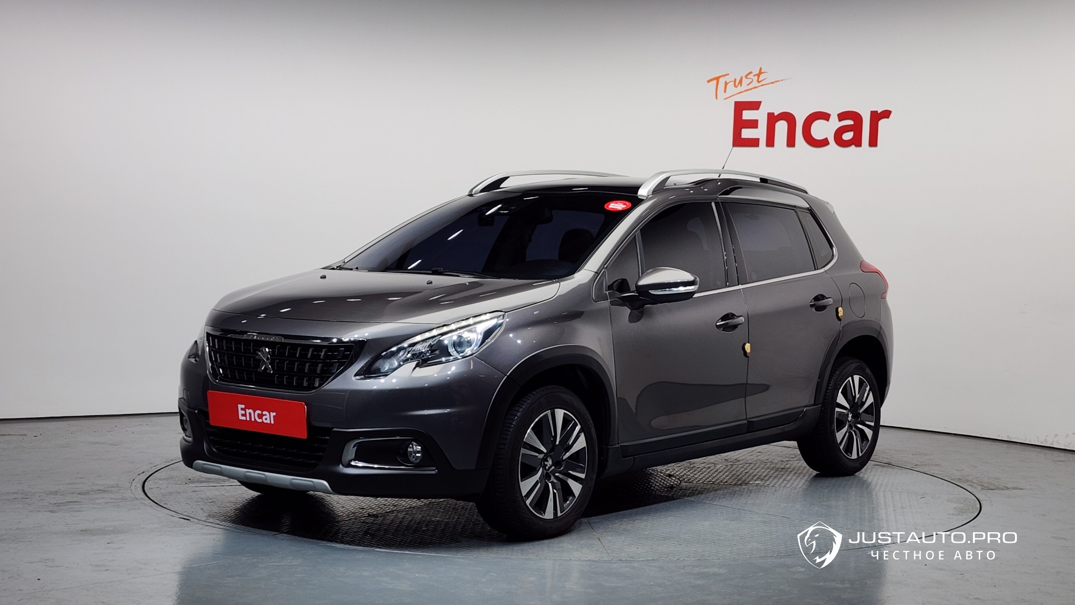 Автомобиль Peugeot 2008