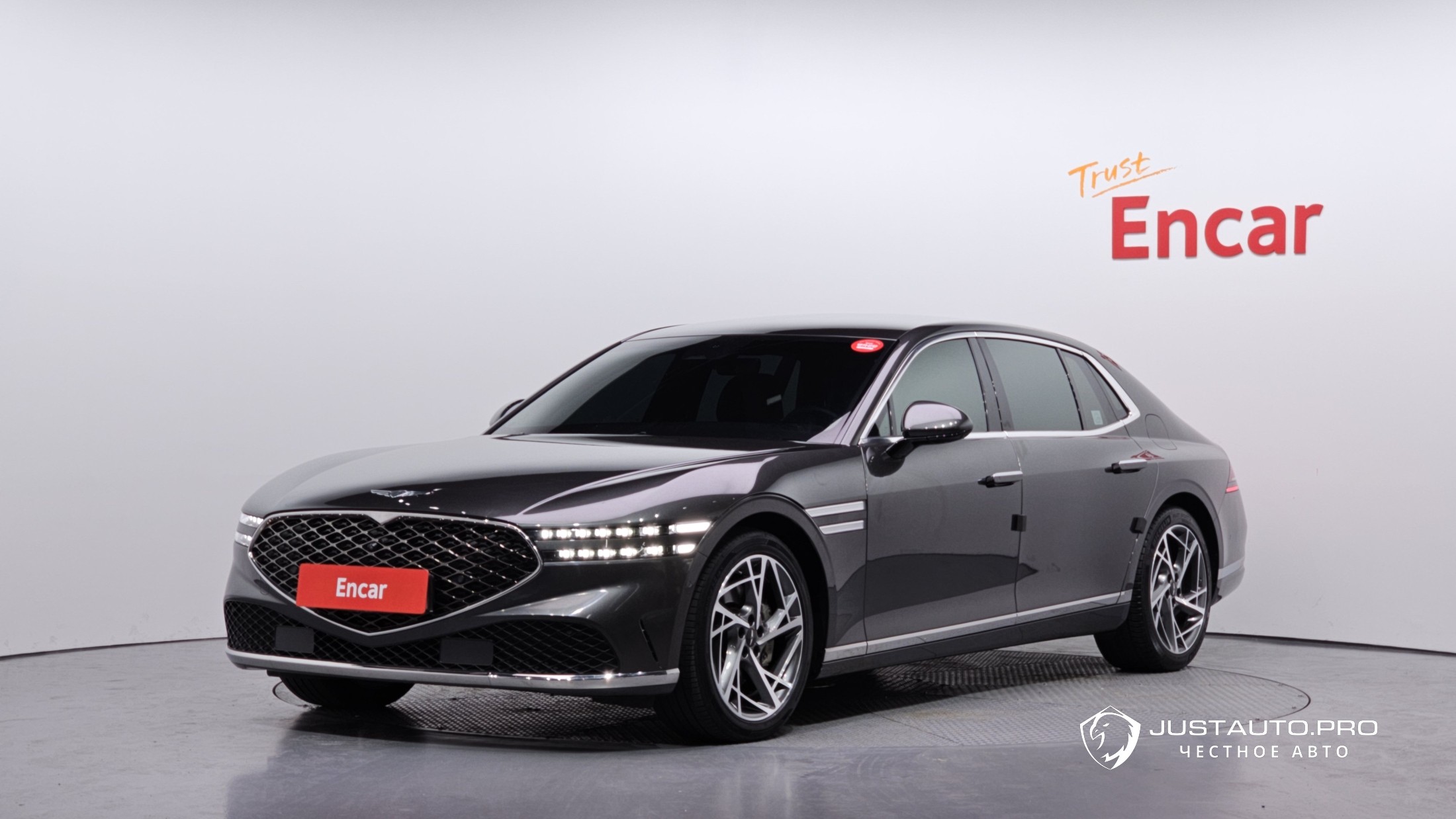 Автомобиль Genesis G90