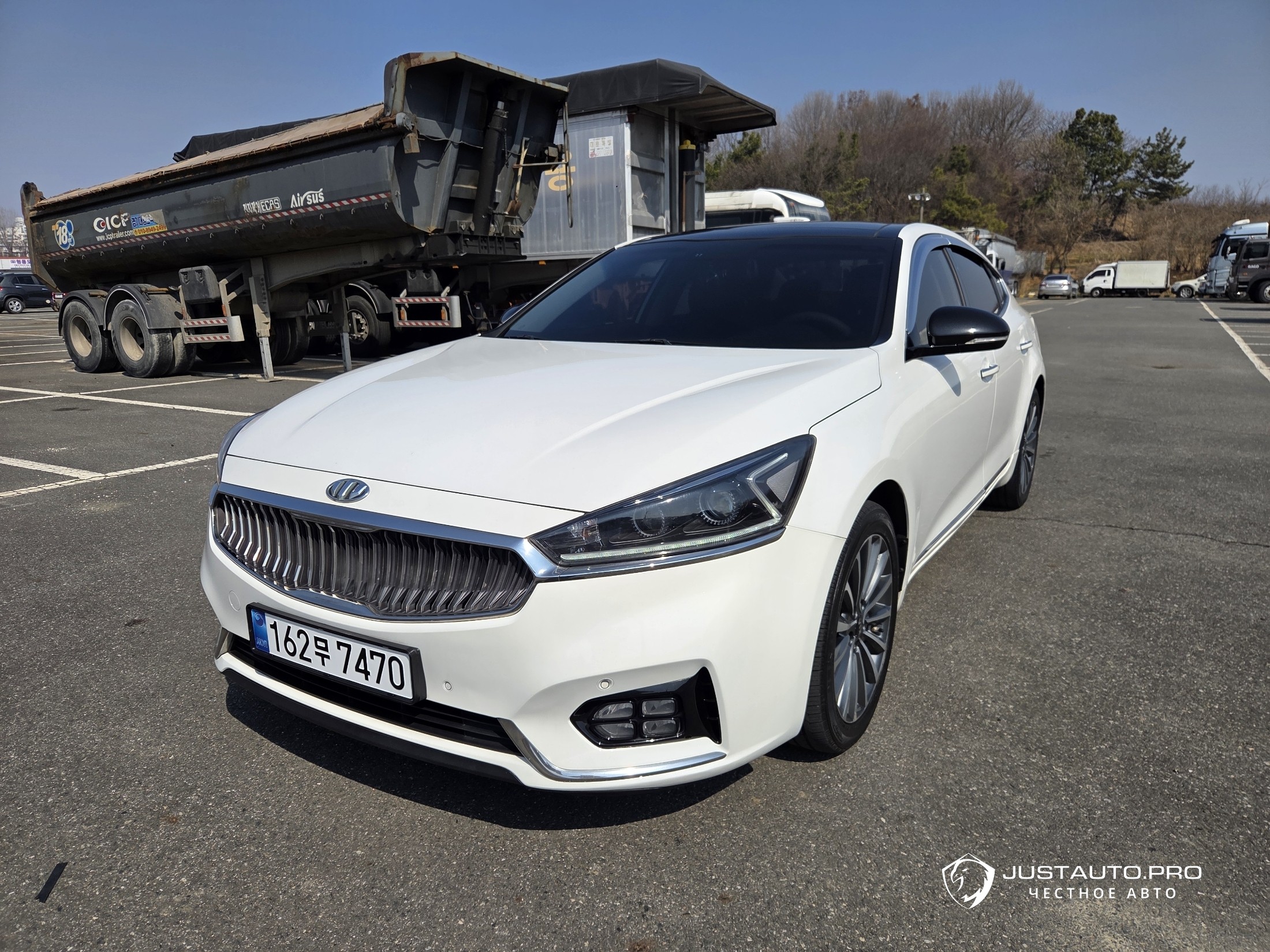 Автомобиль Kia K7