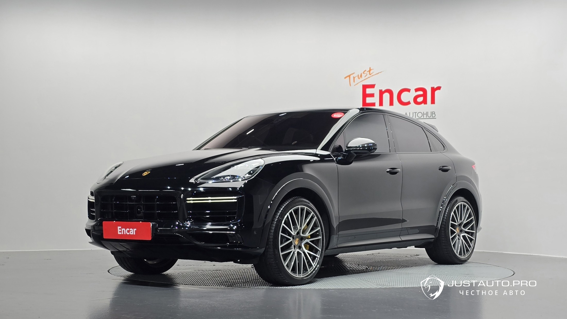 Автомобиль Porsche Cayenne