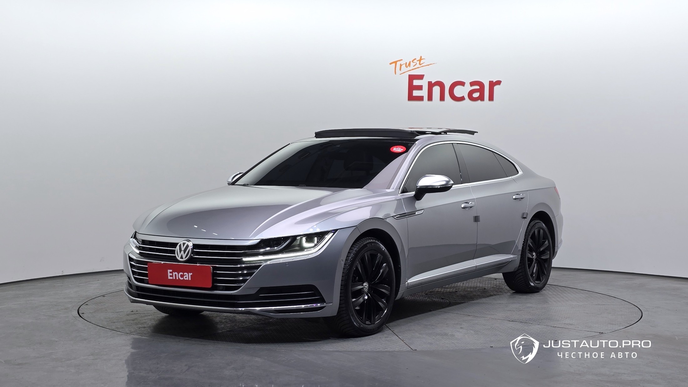 Автомобиль Volkswagen Arteon