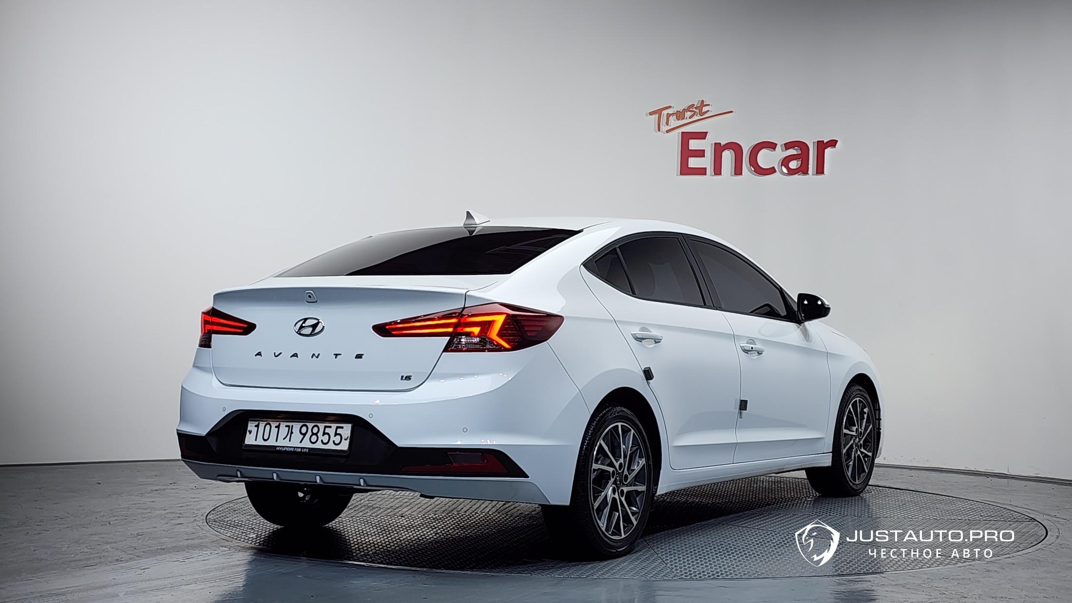 Автомобиль Hyundai AVANTE