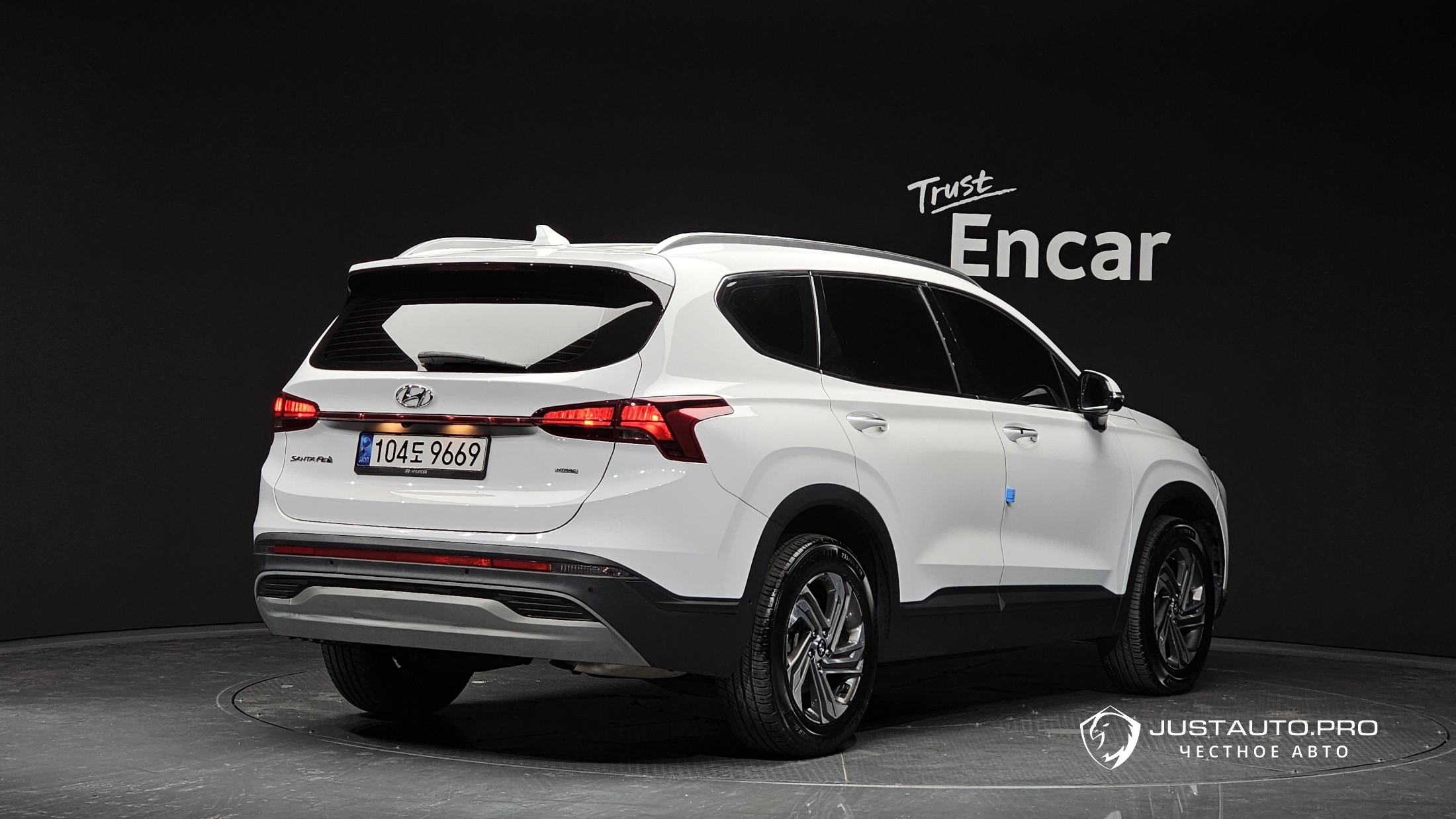 Автомобиль Hyundai Santafe