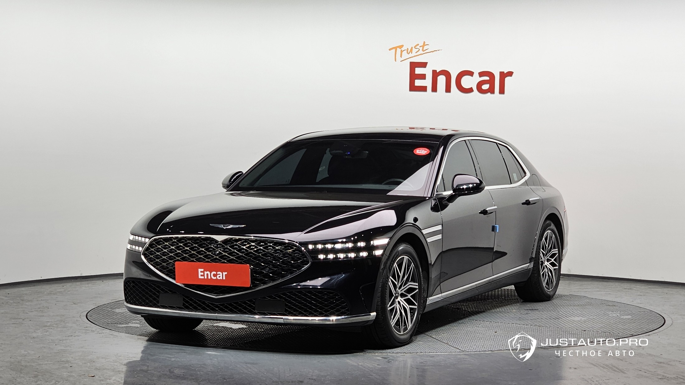 Автомобиль Genesis G90