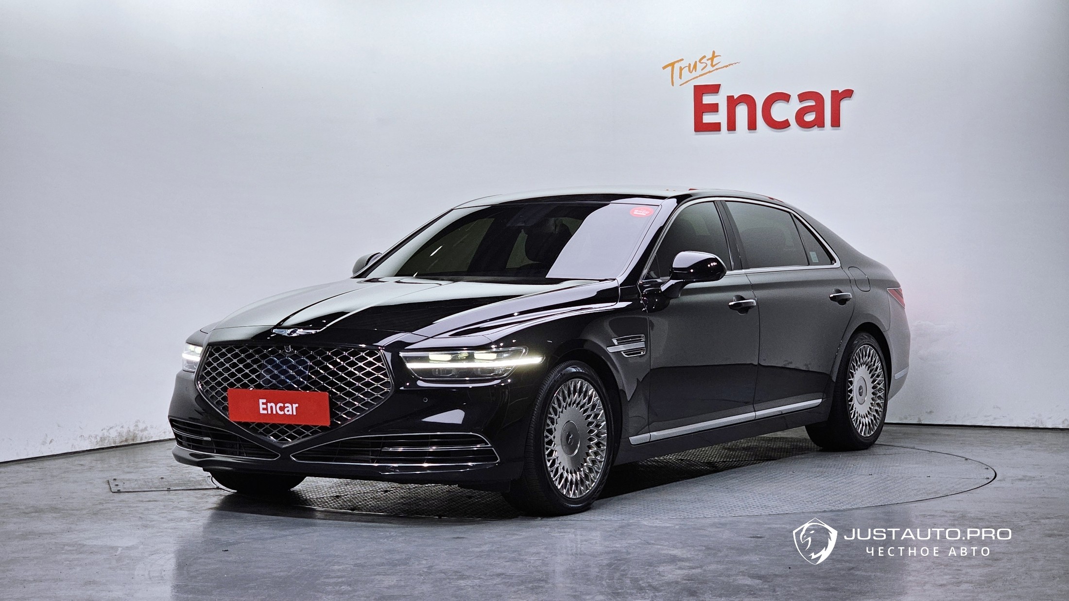 Автомобиль Genesis G90