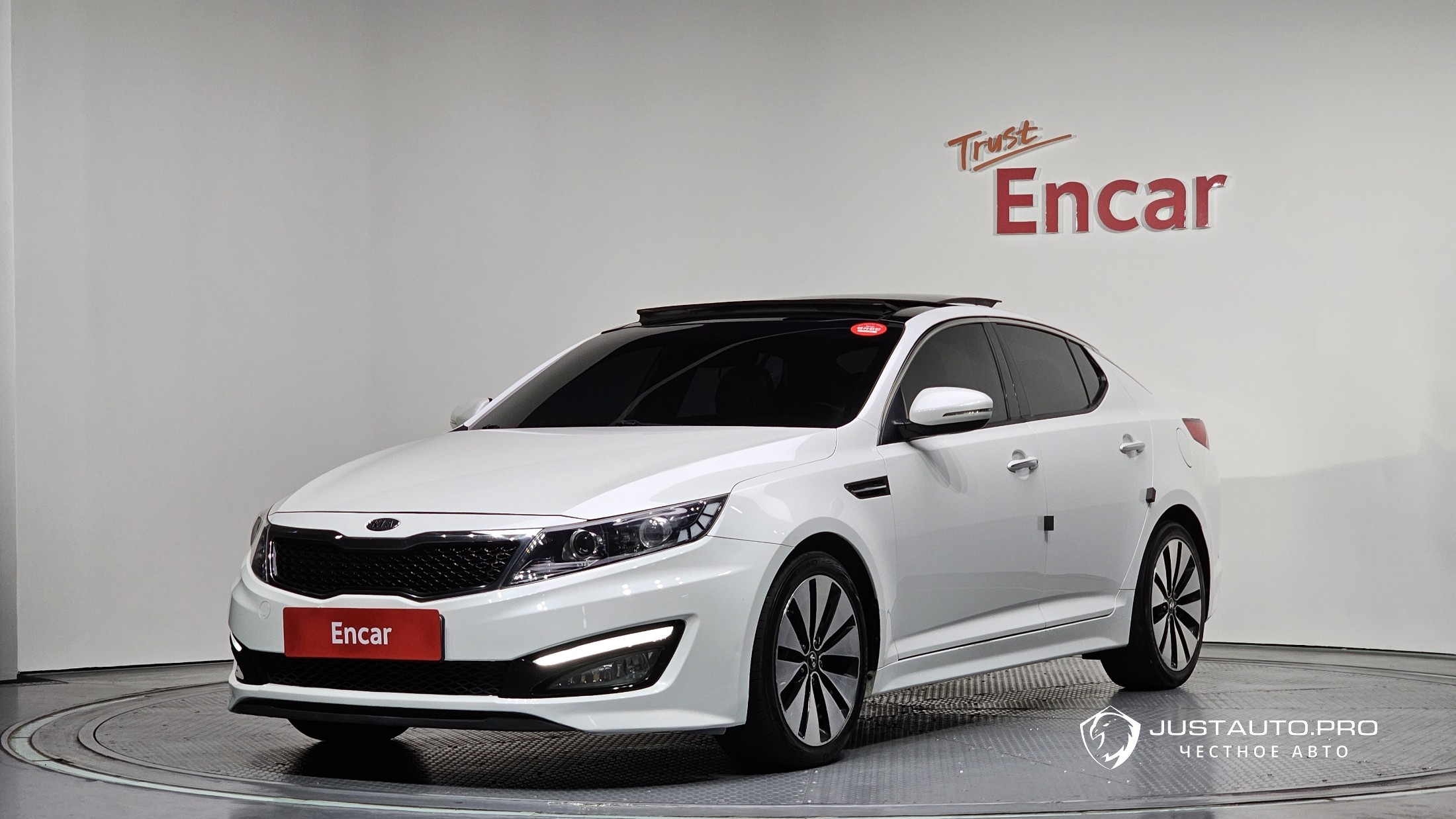 Автомобиль Kia K5