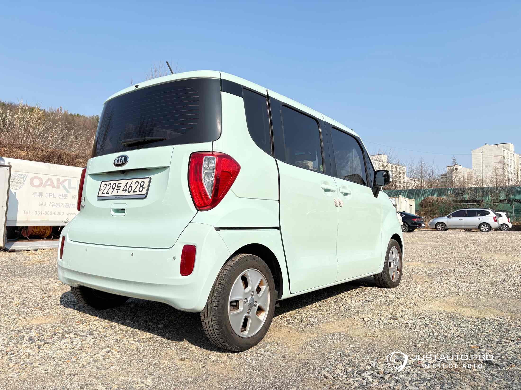 Автомобиль Kia RAY