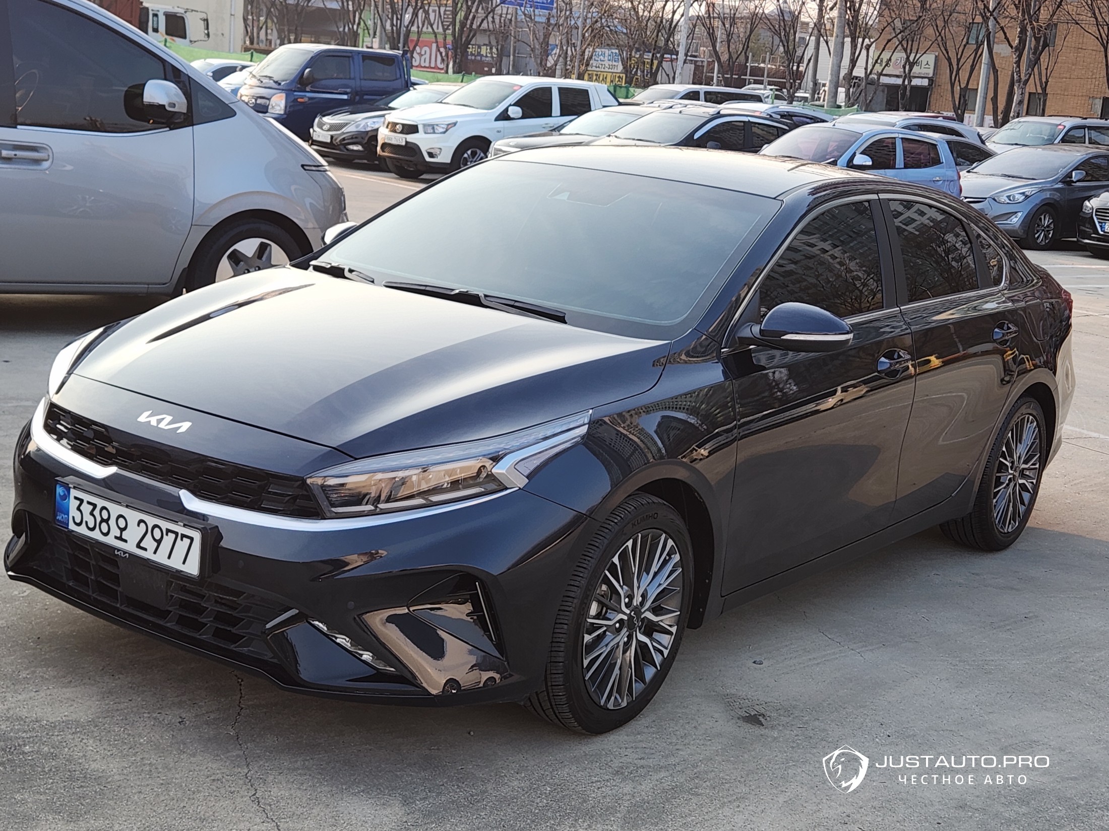 Автомобиль Kia K3