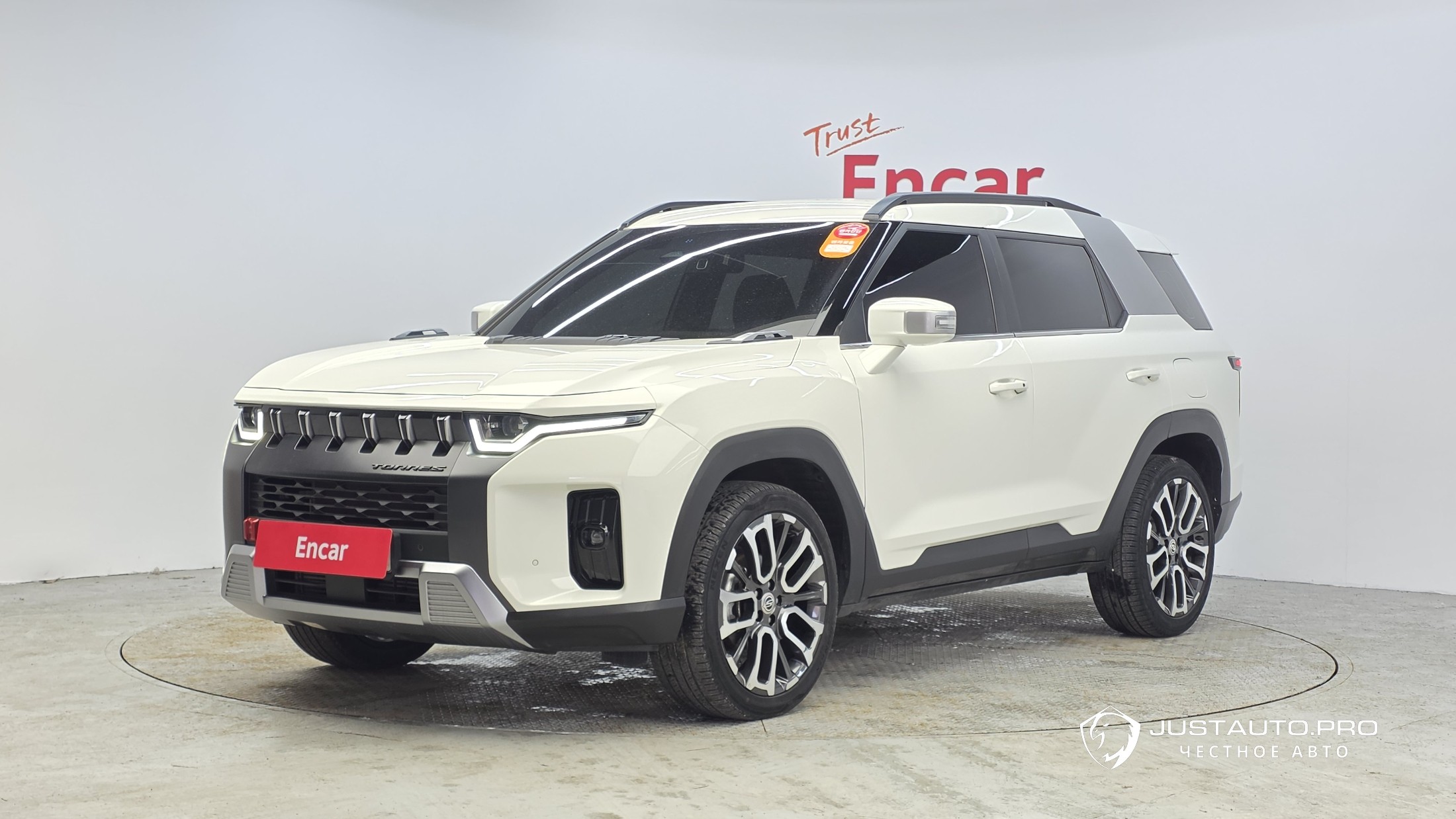 Автомобиль KG_Mobility_Ssangyong Torres