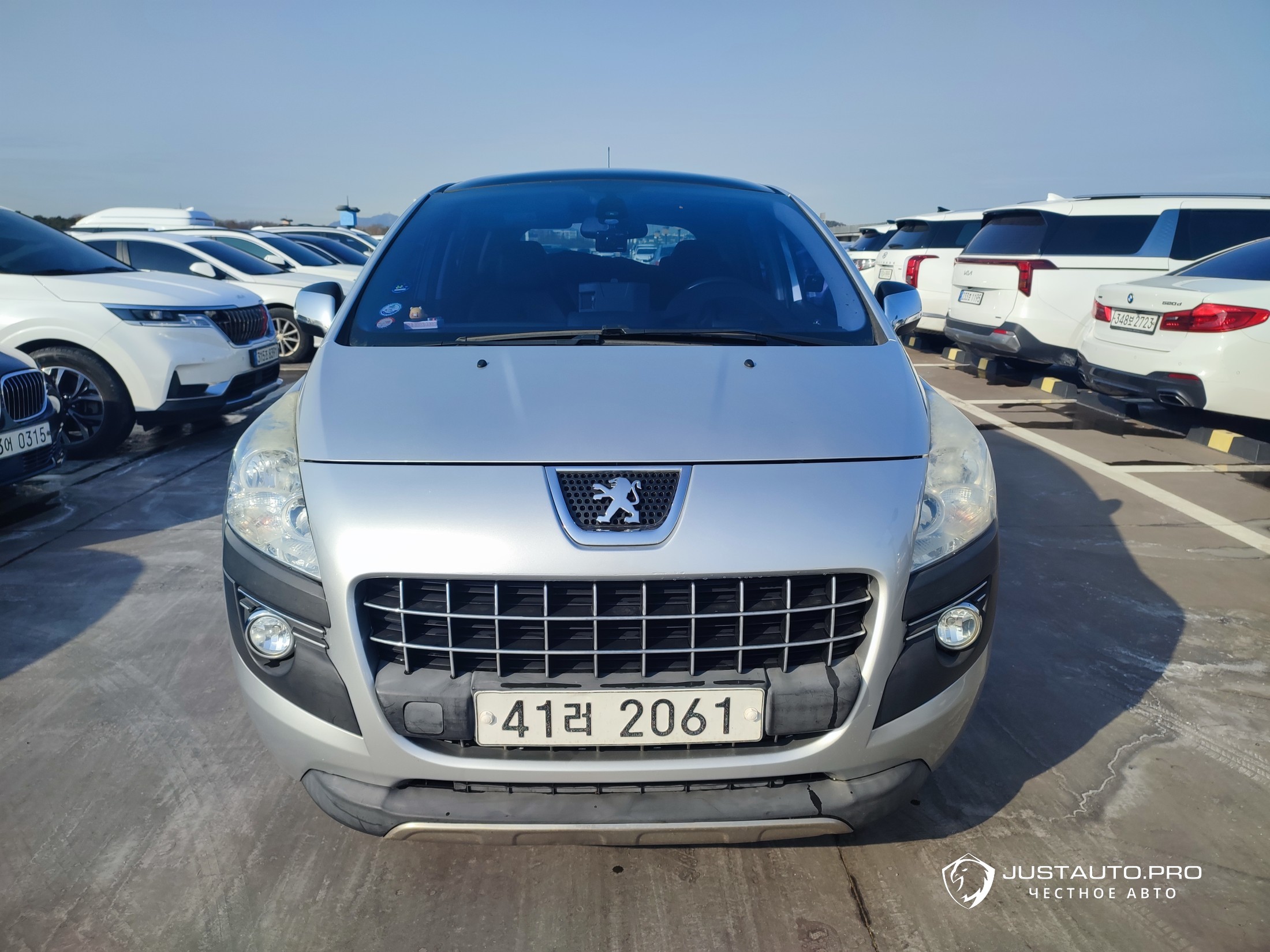 Автомобиль Peugeot 3008