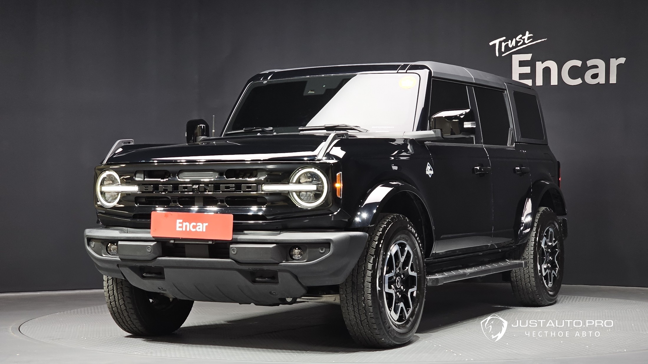 Автомобиль Ford Bronco