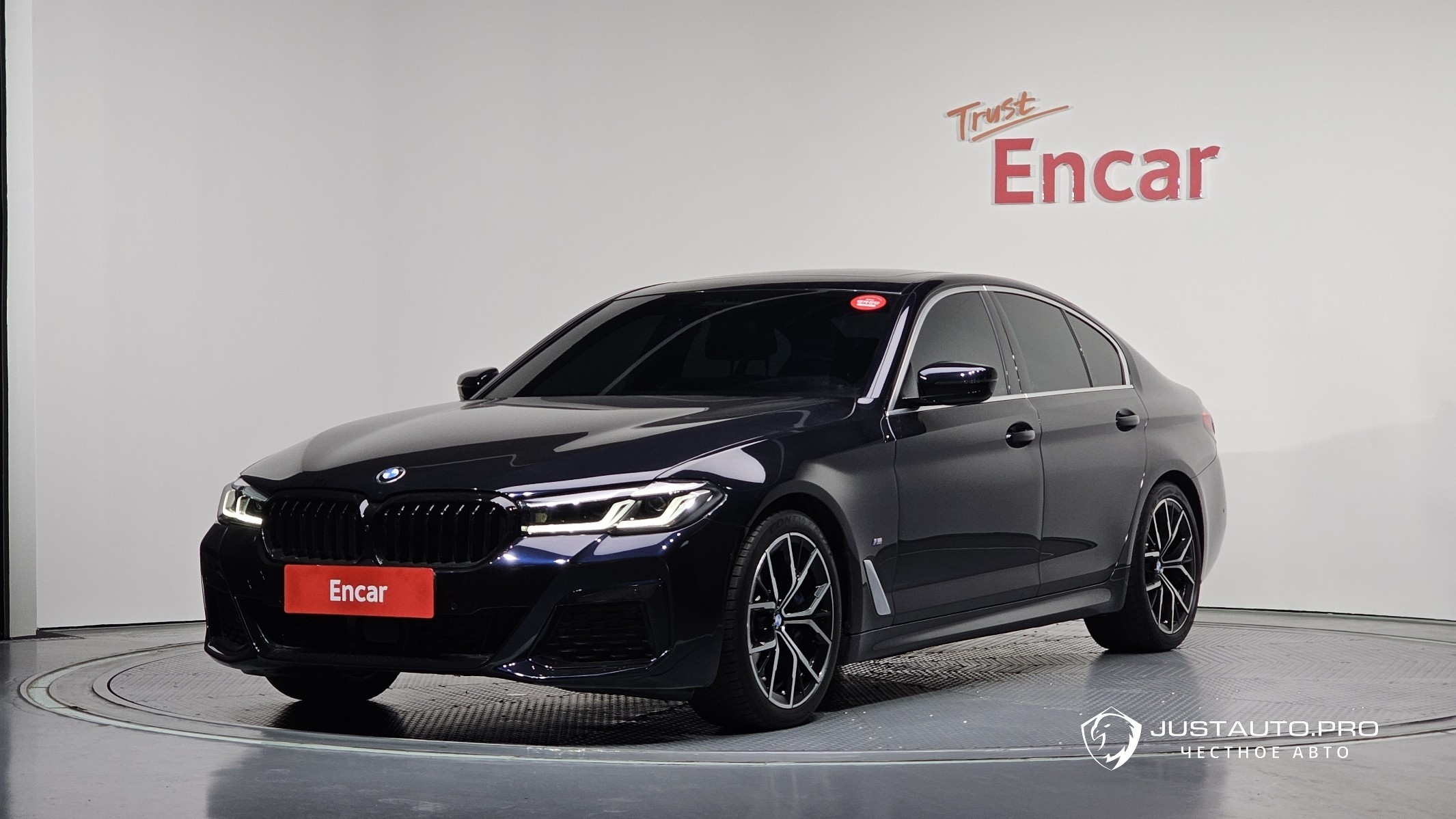 Автомобиль BMW 5-Series