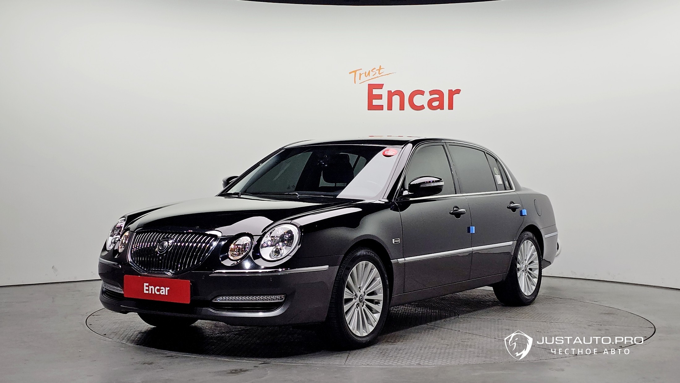Автомобиль Kia OPIRUS