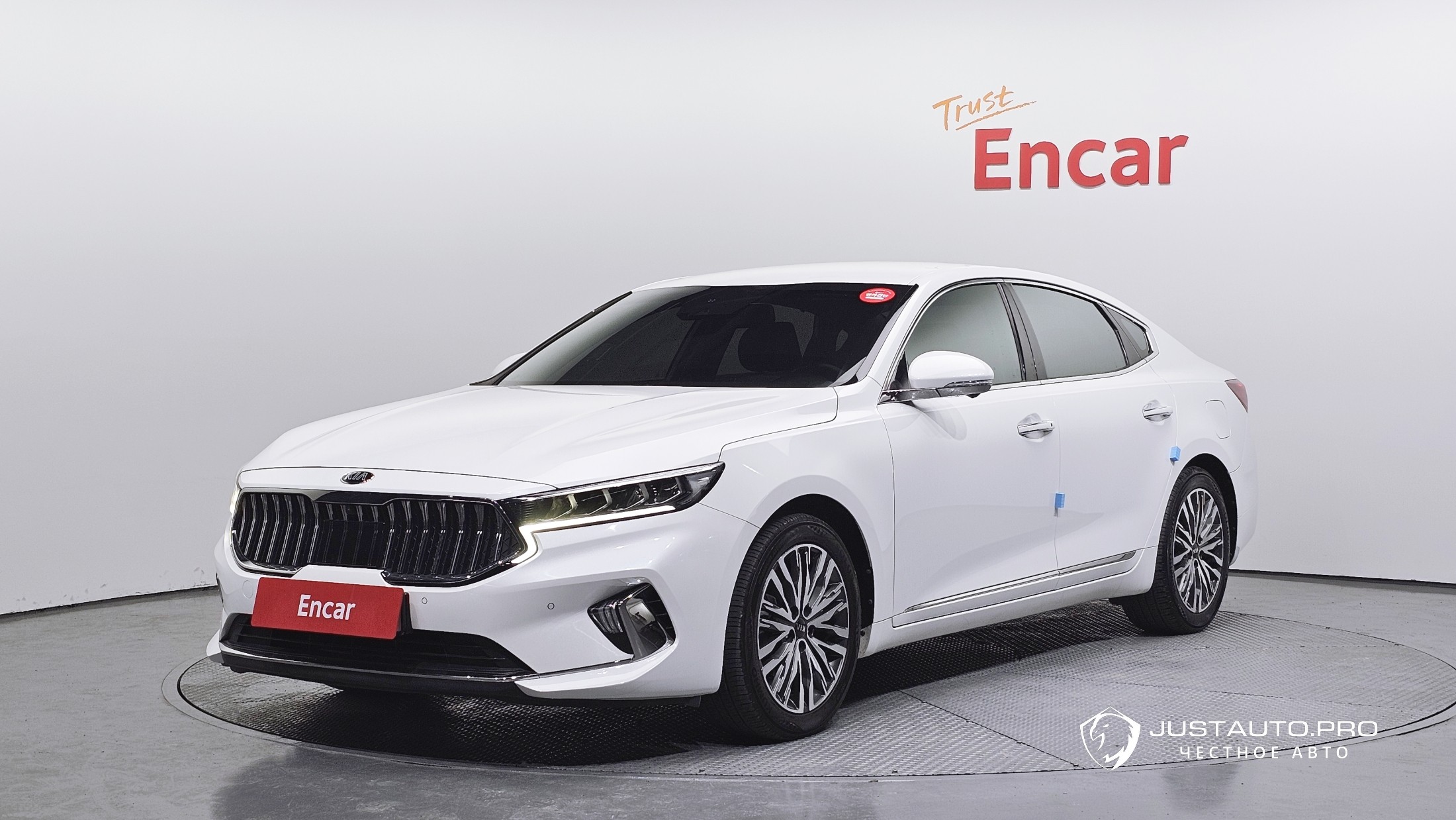 Автомобиль Kia K7