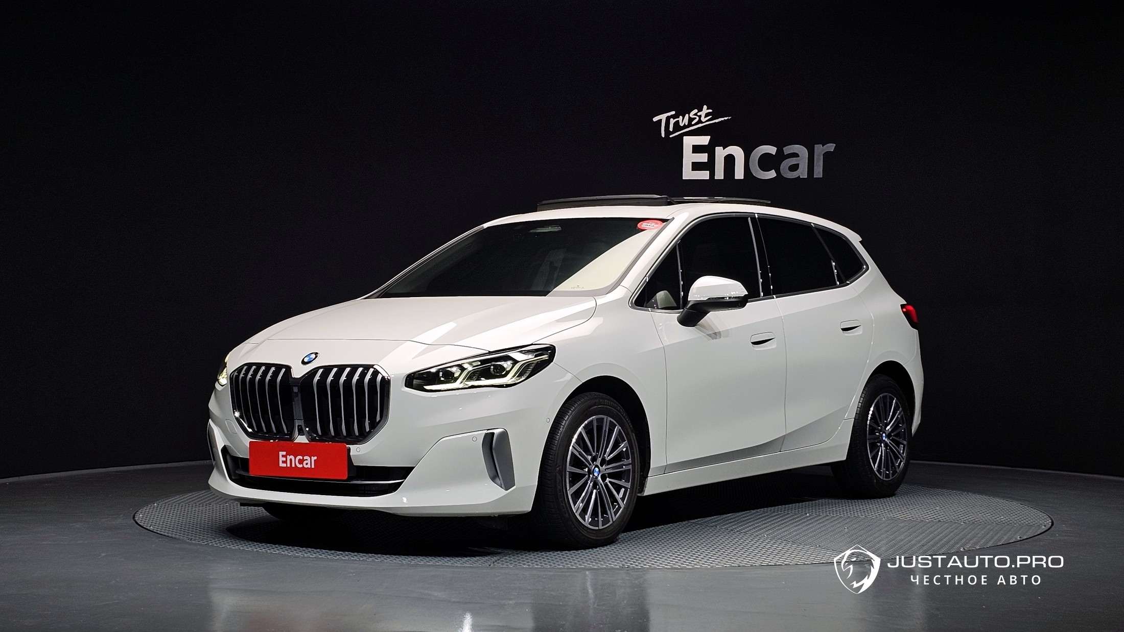 Автомобиль BMW 2-Series