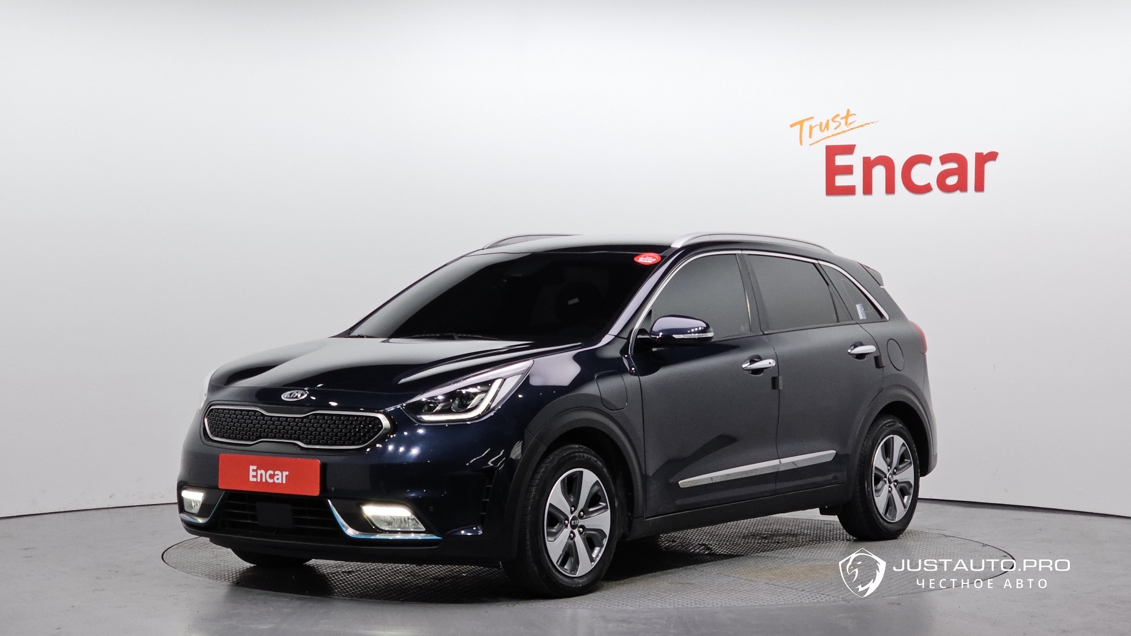 Автомобиль Kia Niro