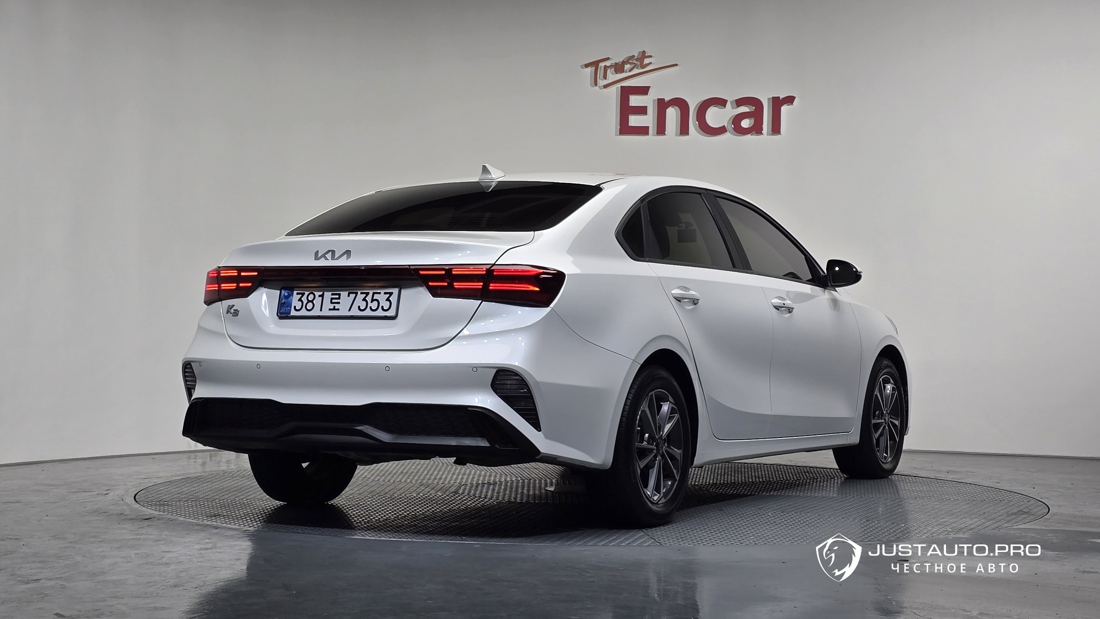 Автомобиль Kia K3