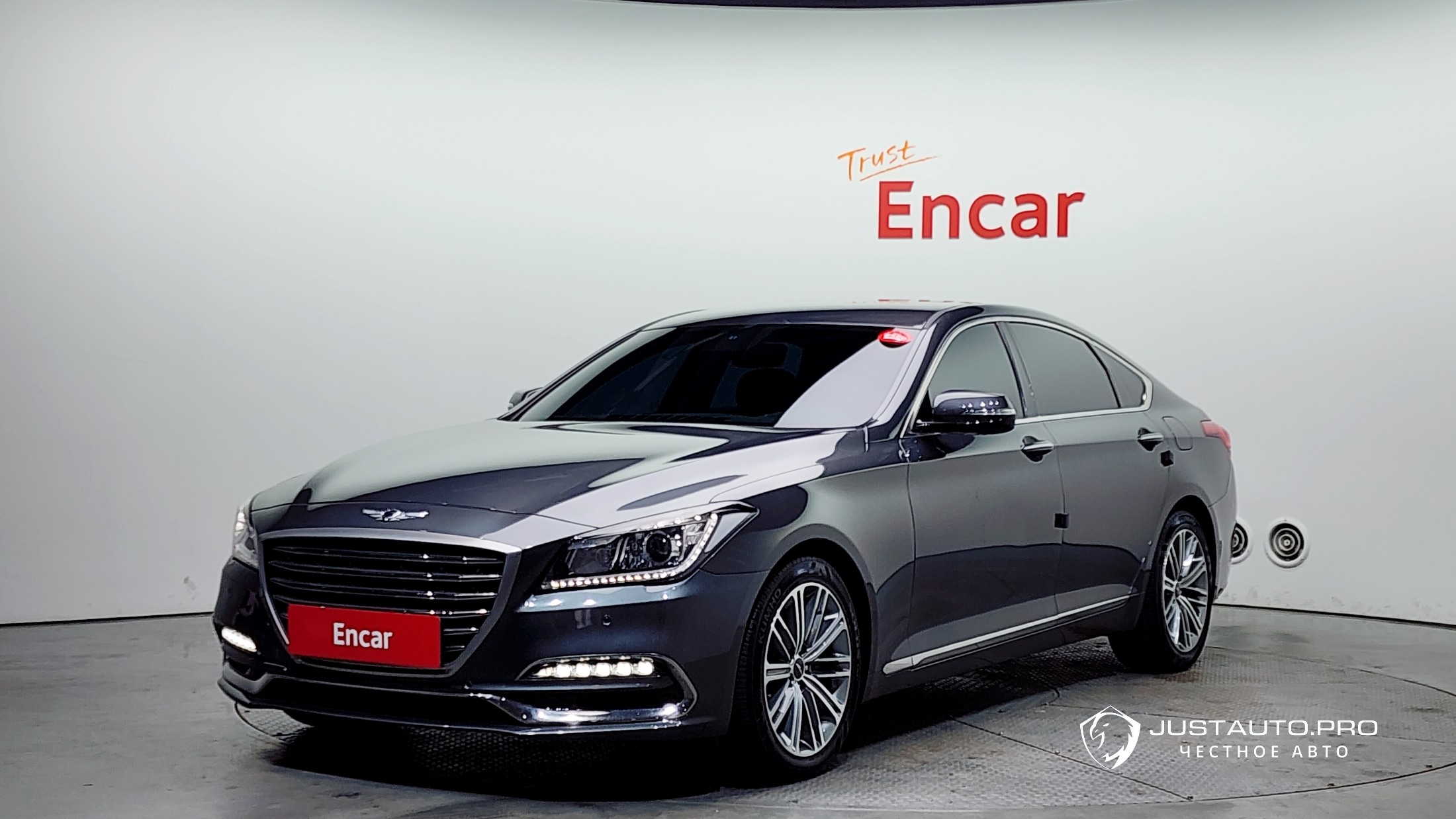Автомобиль Genesis G80