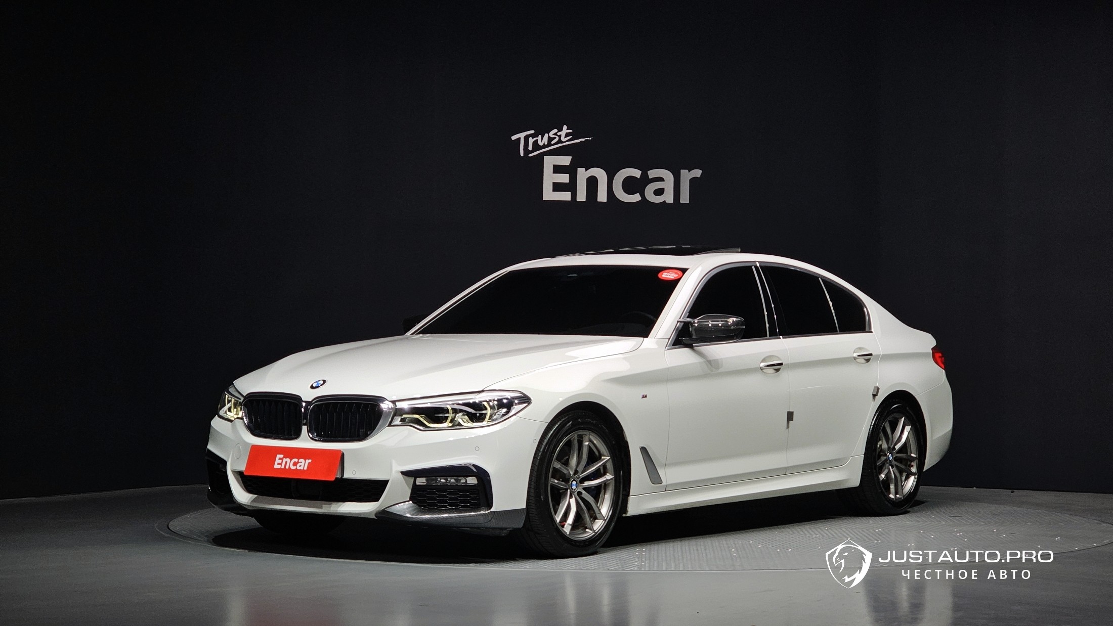 Автомобиль BMW 5-Series