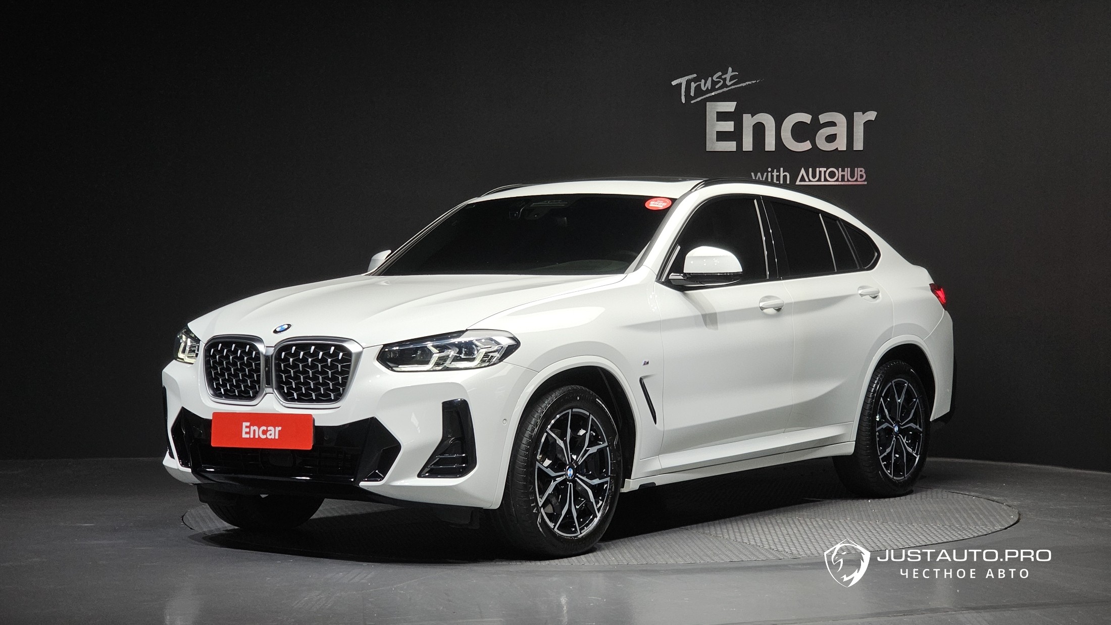Автомобиль BMW X4