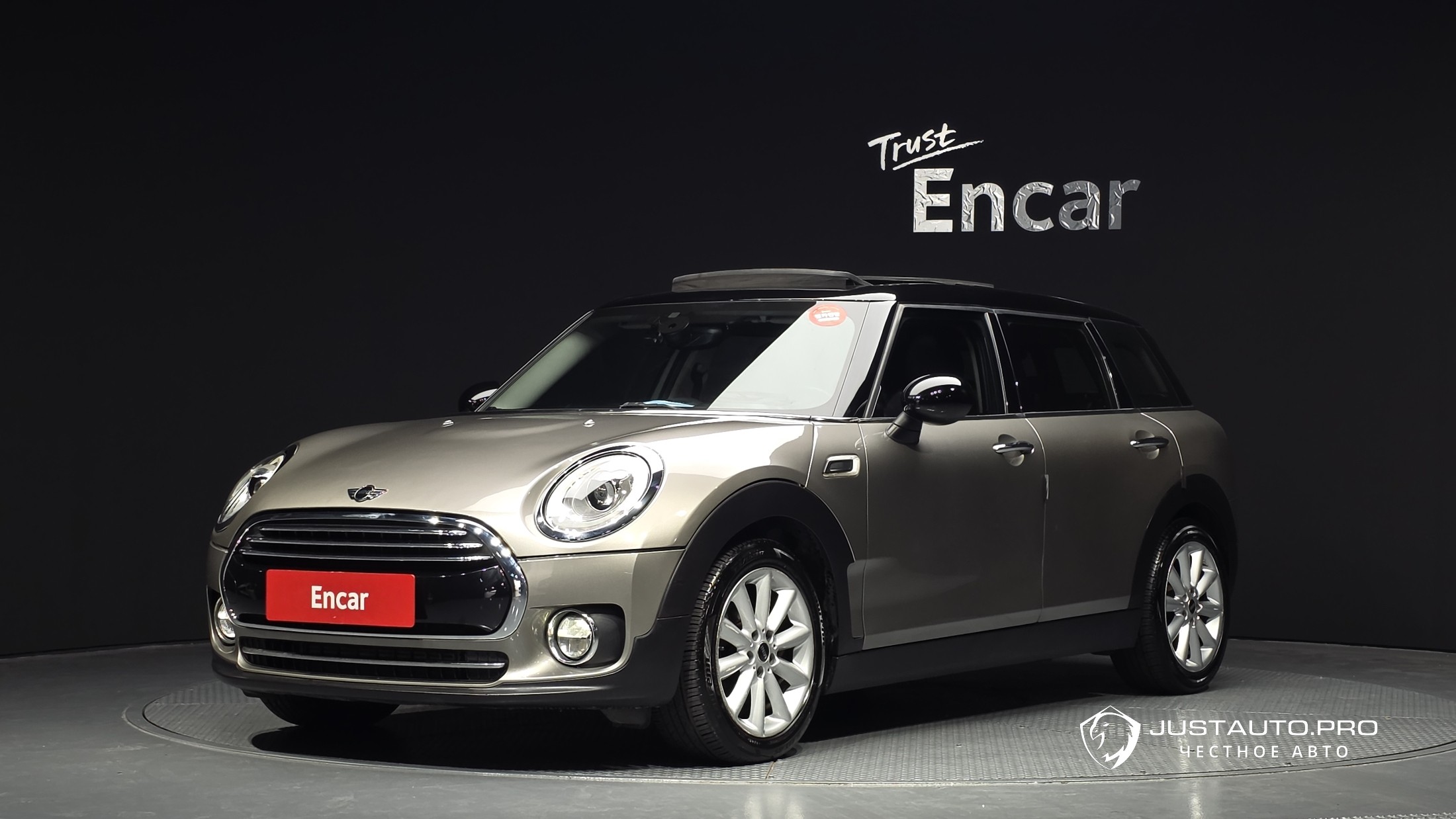 Автомобиль Mini Clubman