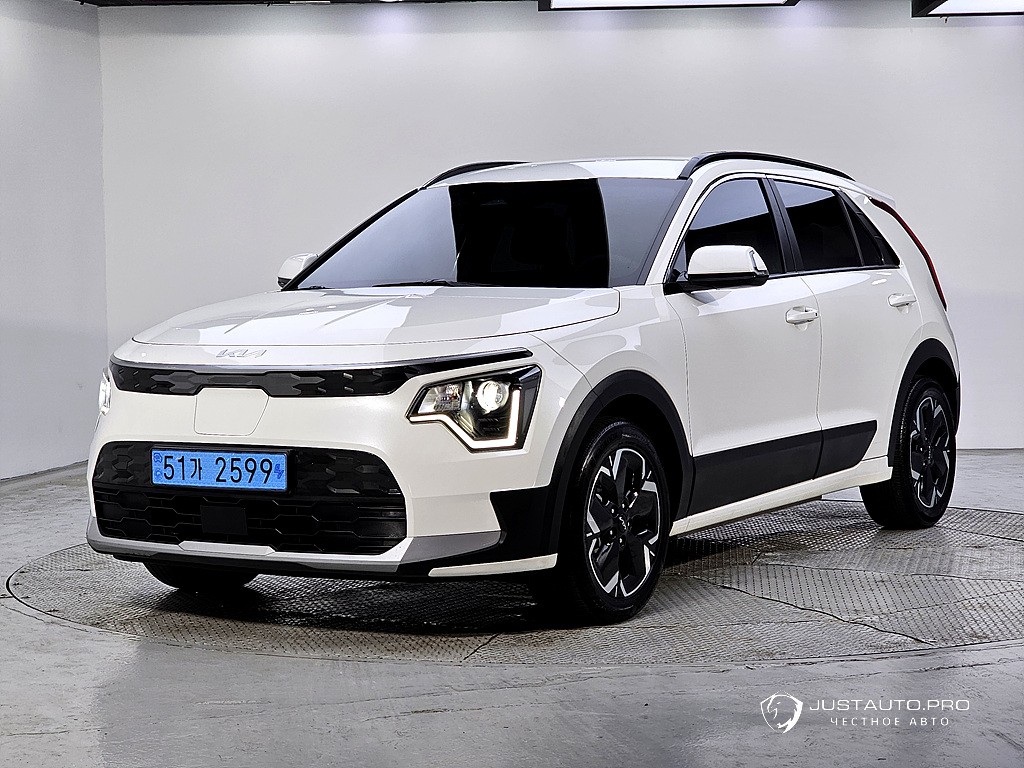 Автомобиль Kia Niro