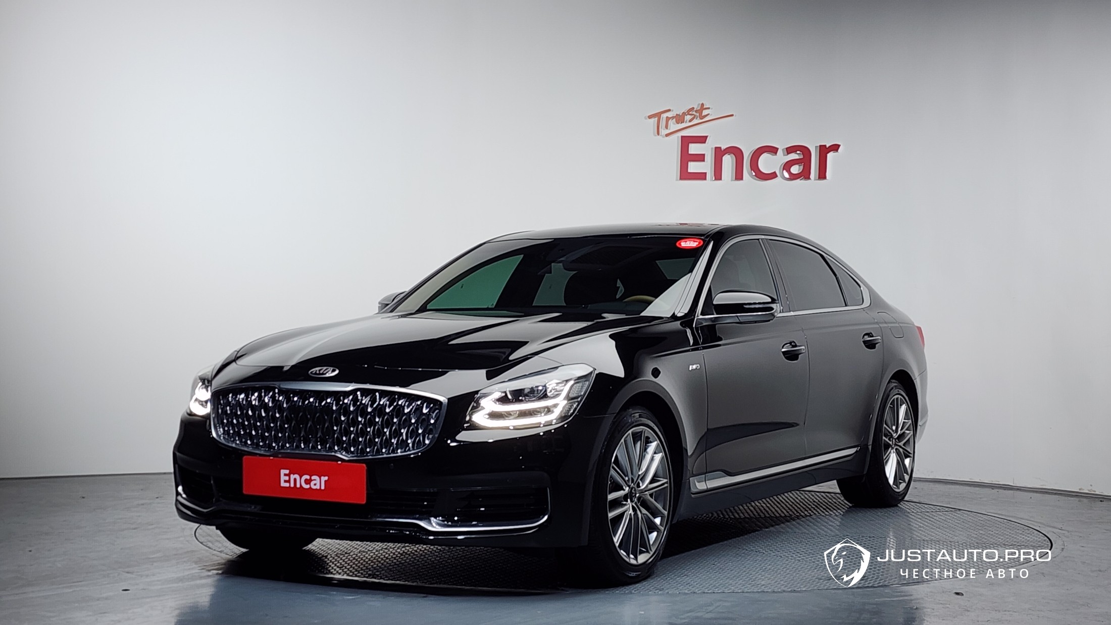 Автомобиль Kia K9